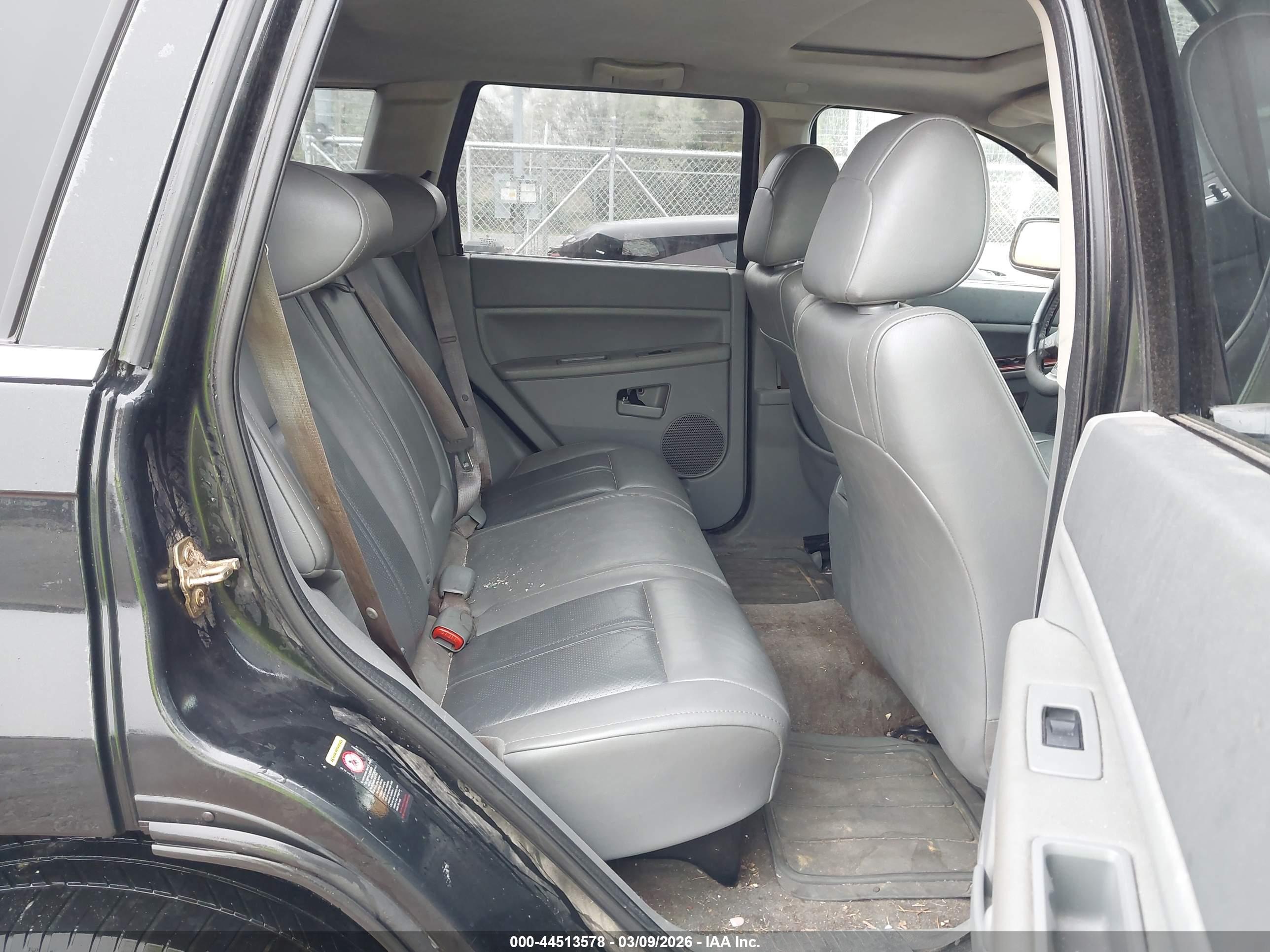 JEEP GRAND image 8