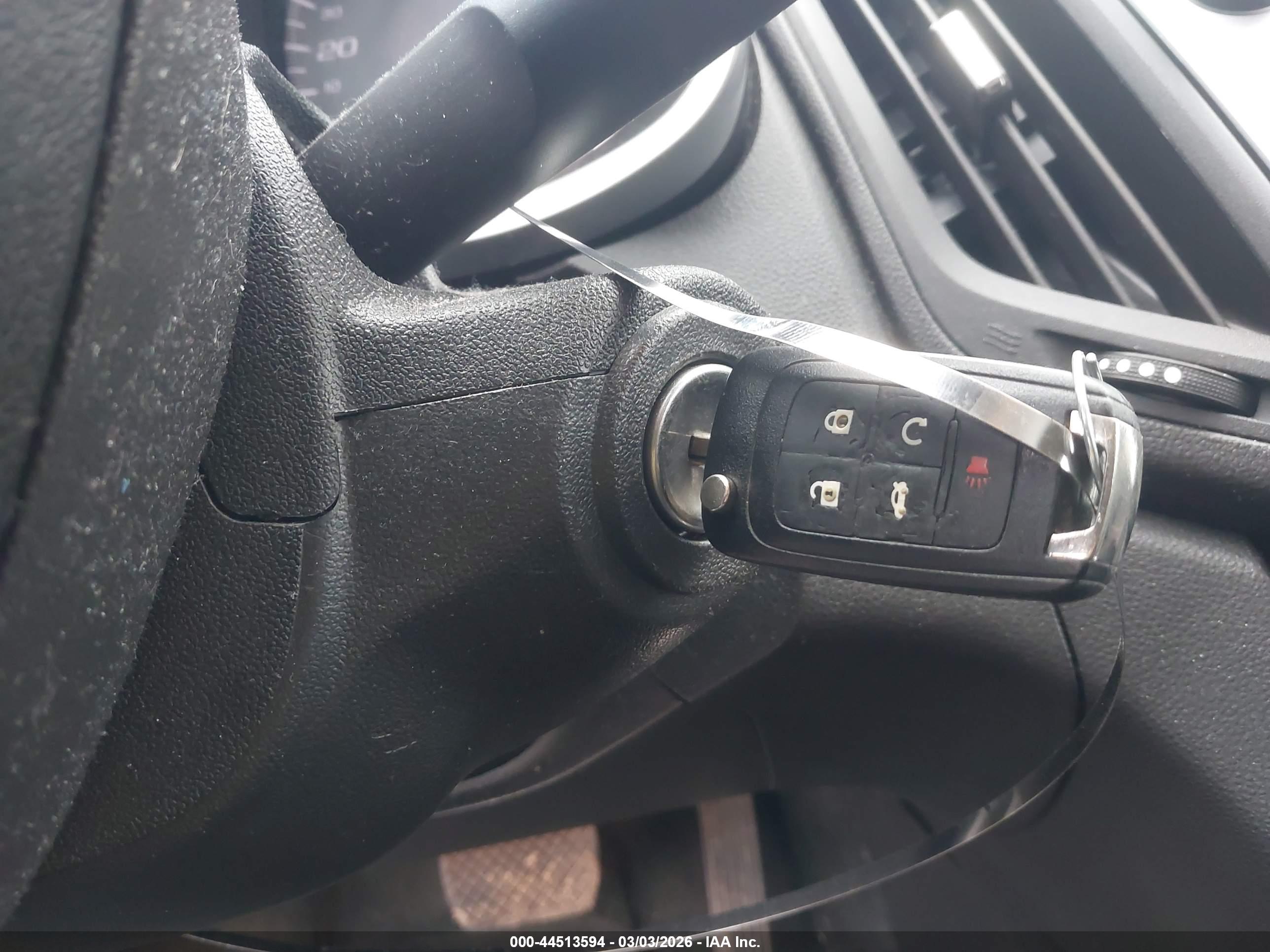 CHEVROLET EQUINOX image 11
