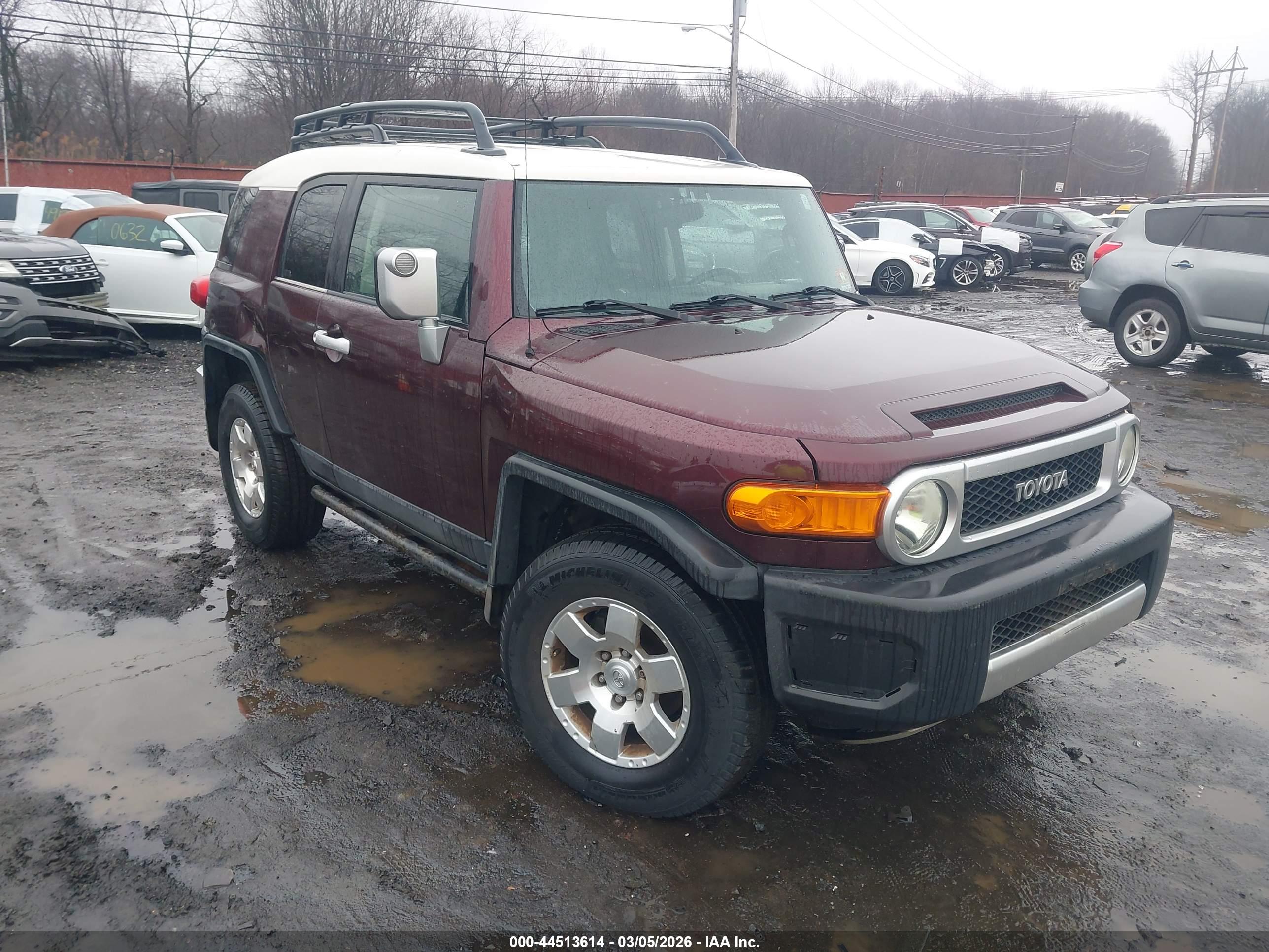 TOYOTA FJ image 6
