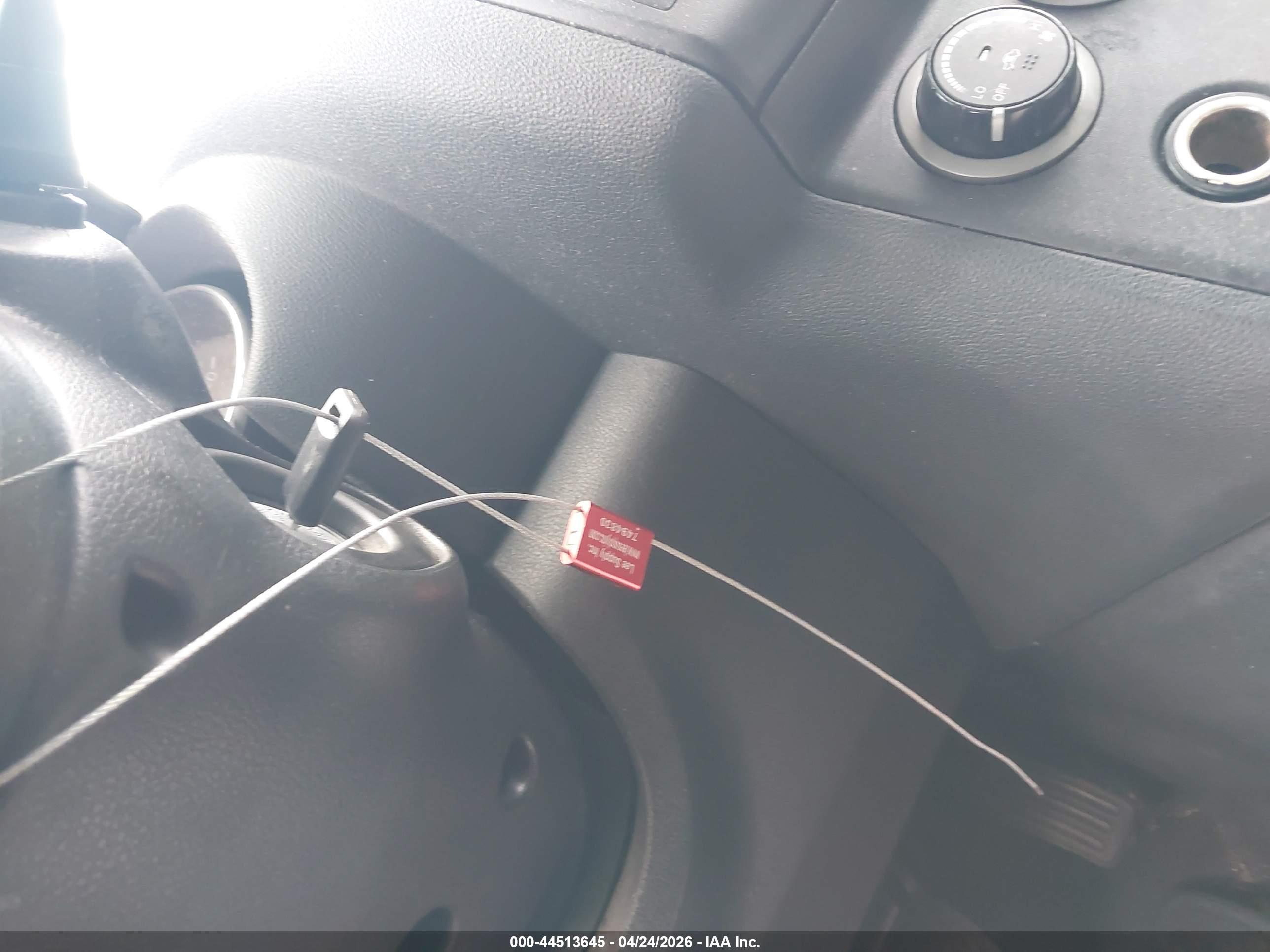 NISSAN ROGUE image 11