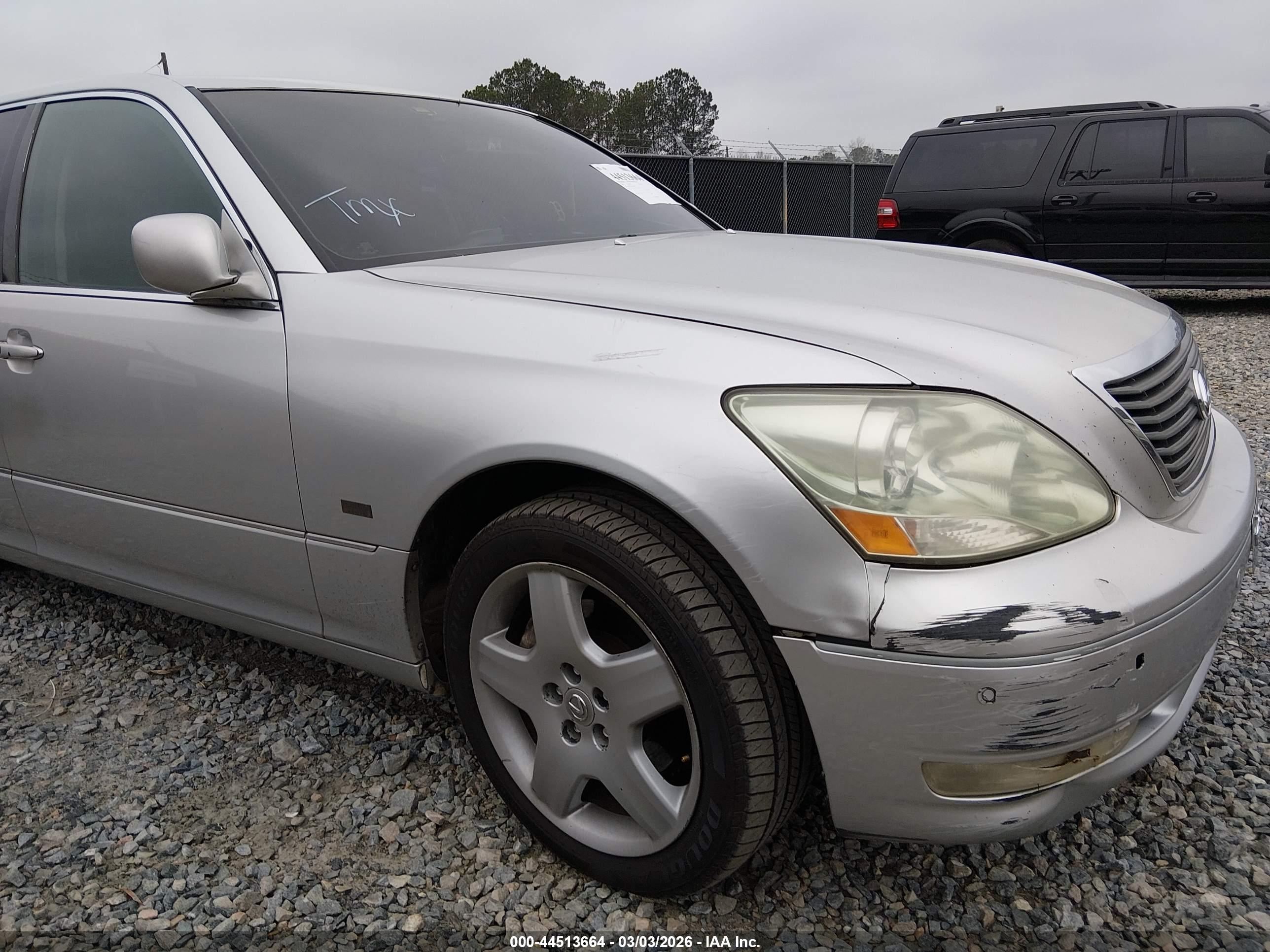 LEXUS LS image 6