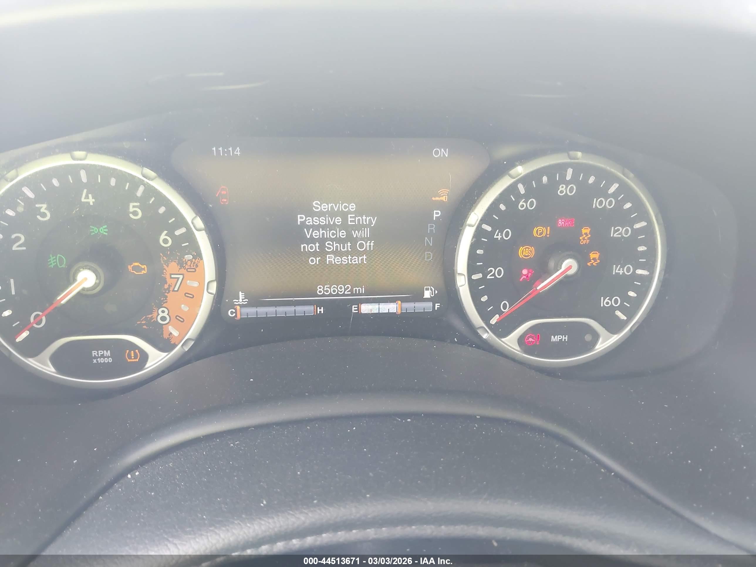 JEEP RENEGADE image 7