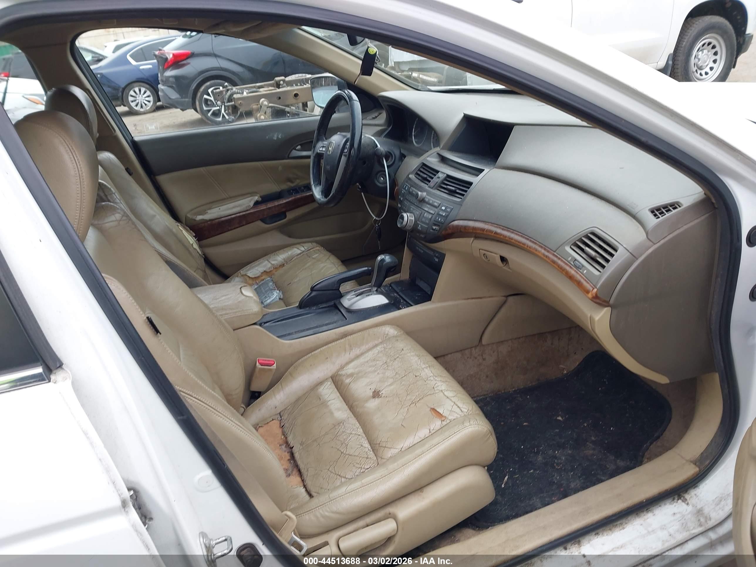 HONDA ACCORD image 5