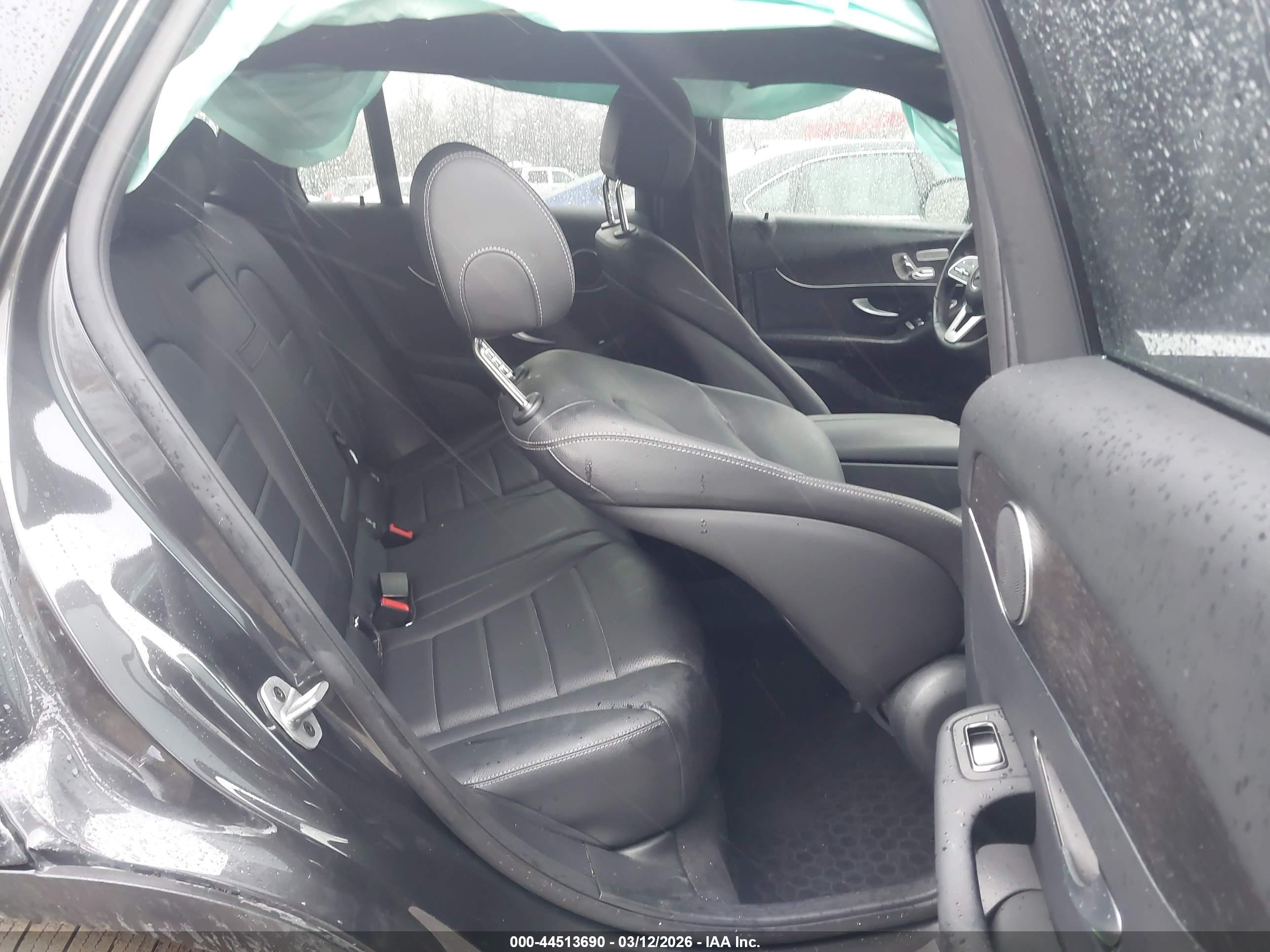 MERCEDES-BENZ GLC image 8