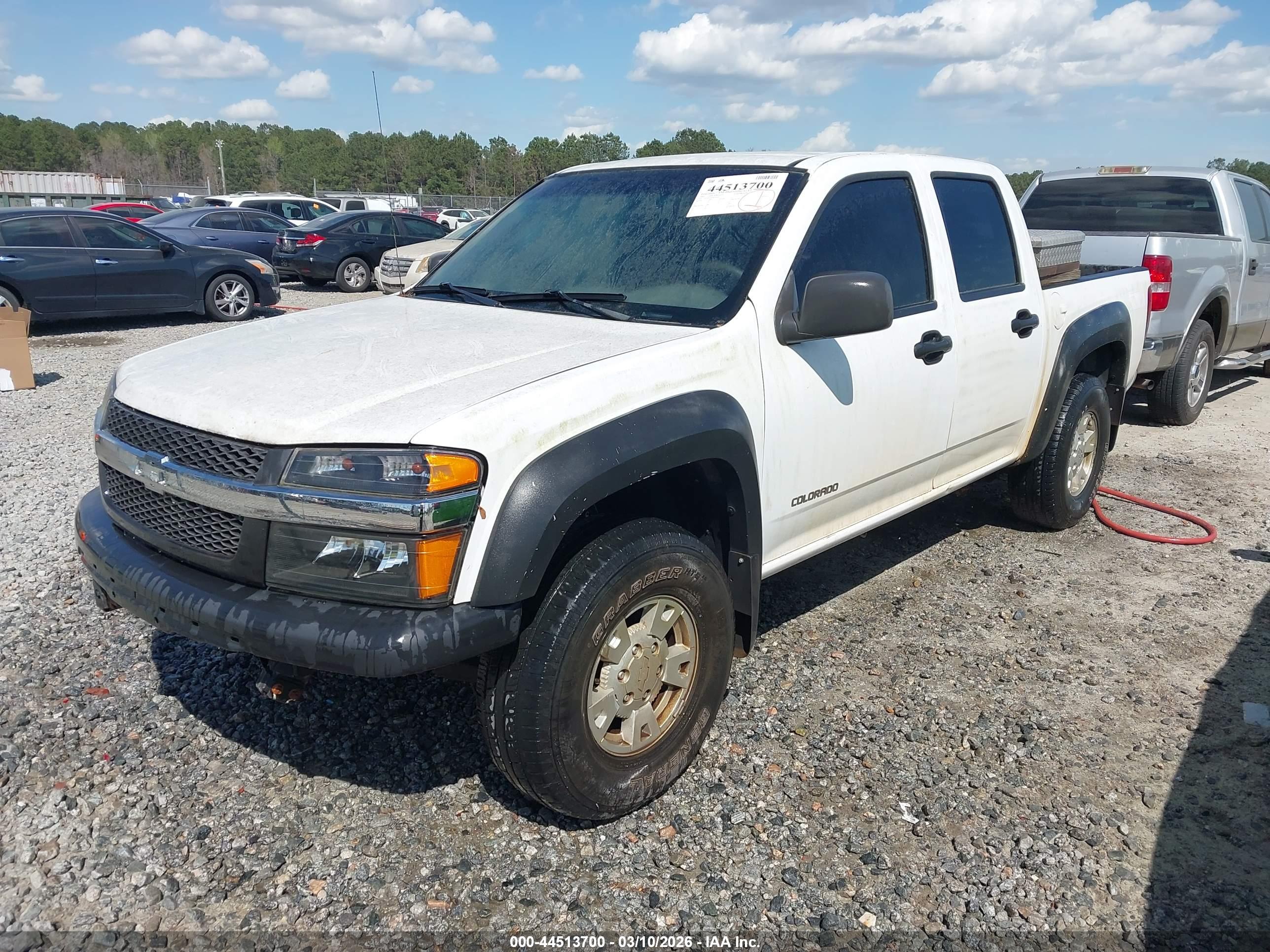 CHEVROLET COLORADO image 2