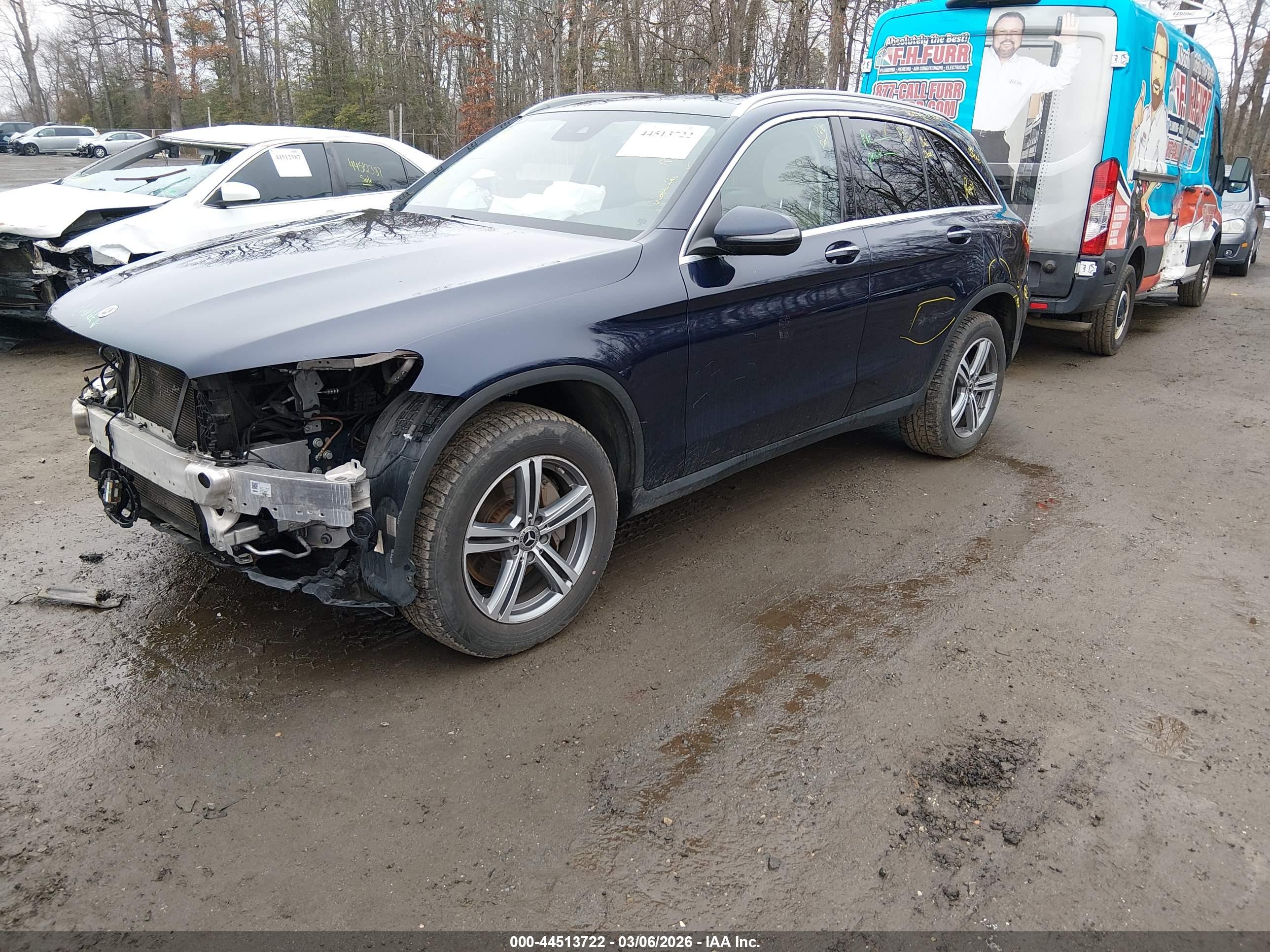 MERCEDES-BENZ GLC image 2