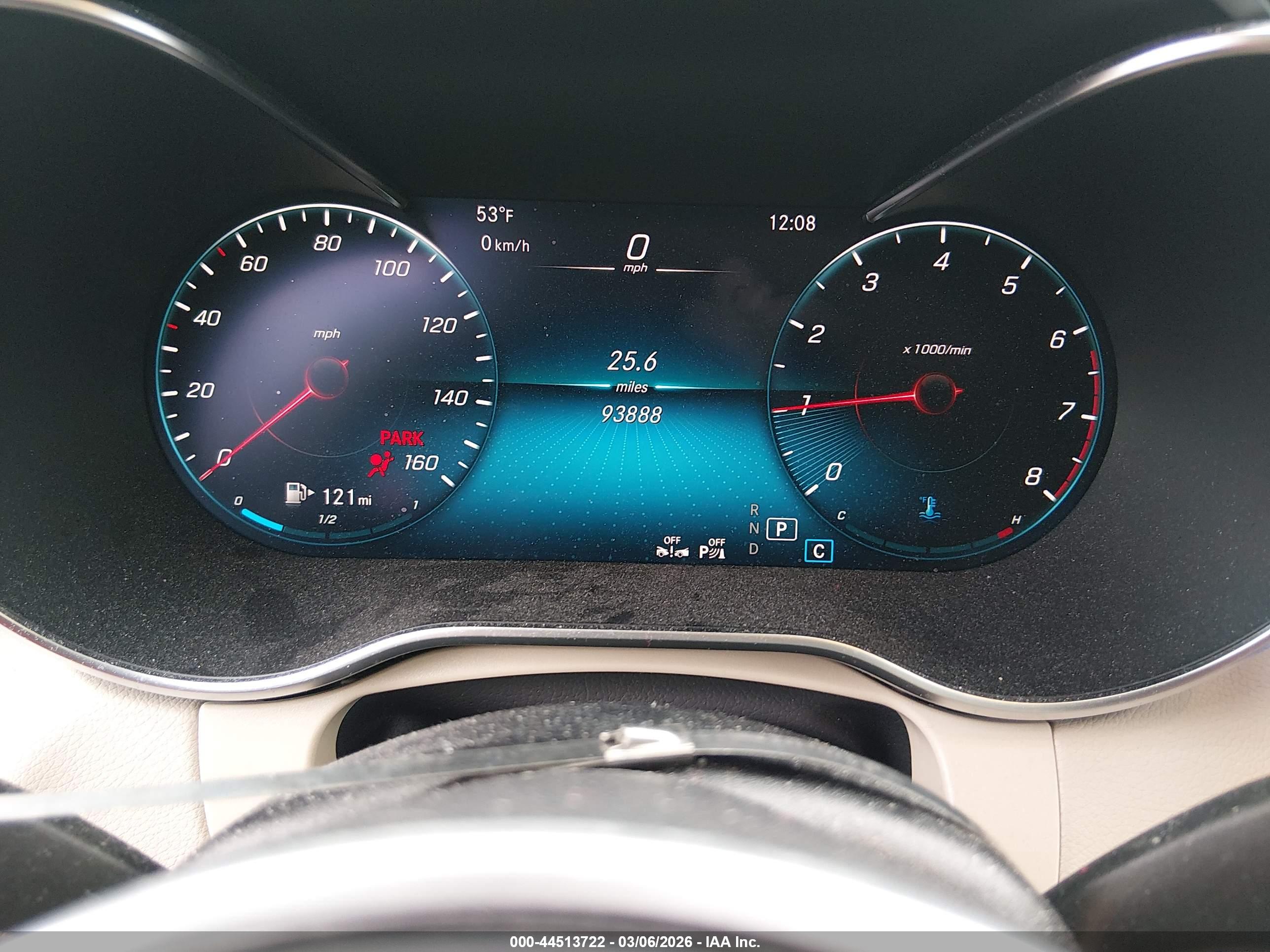 MERCEDES-BENZ GLC image 7
