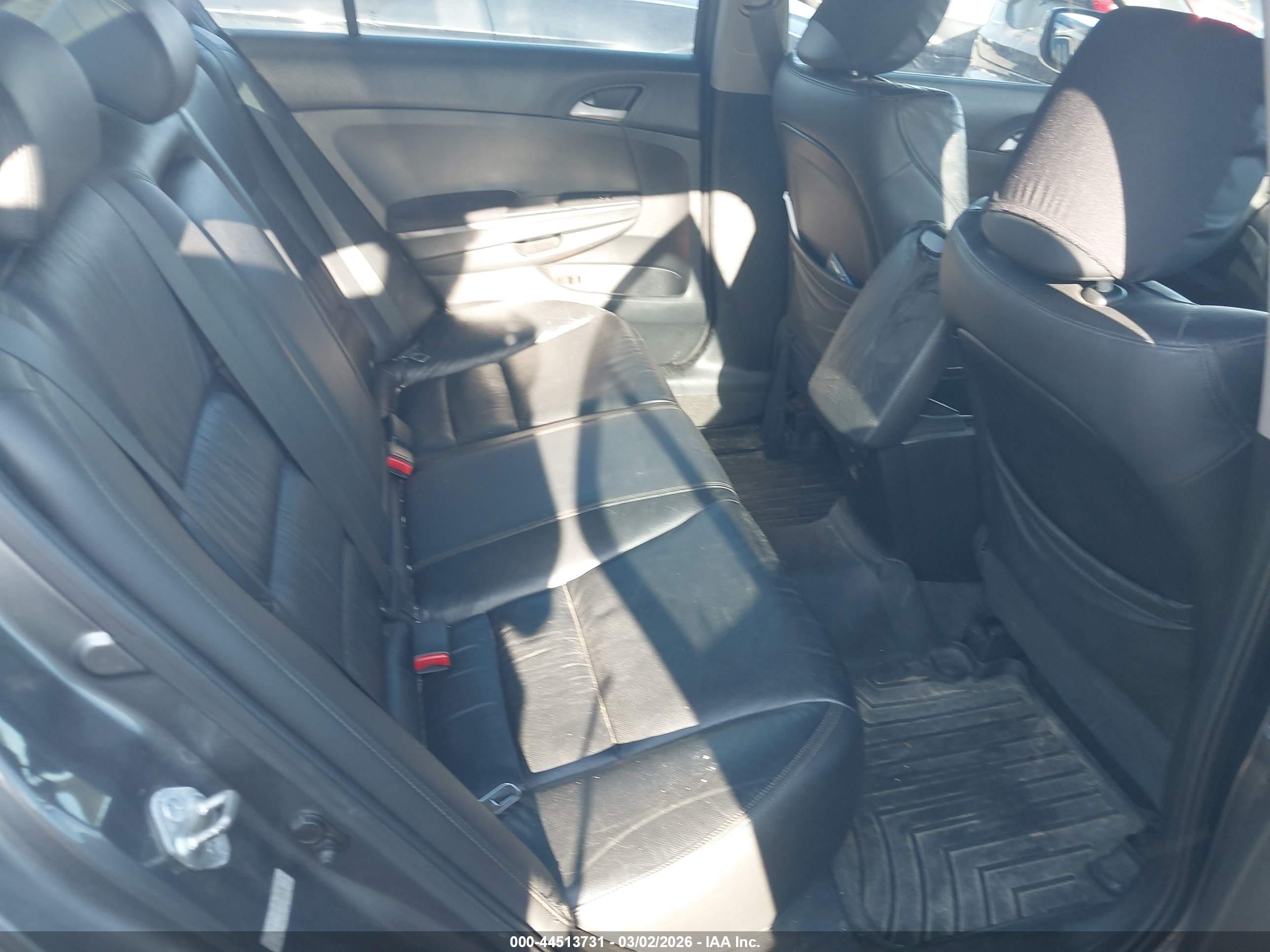 HONDA ACCORD image 8