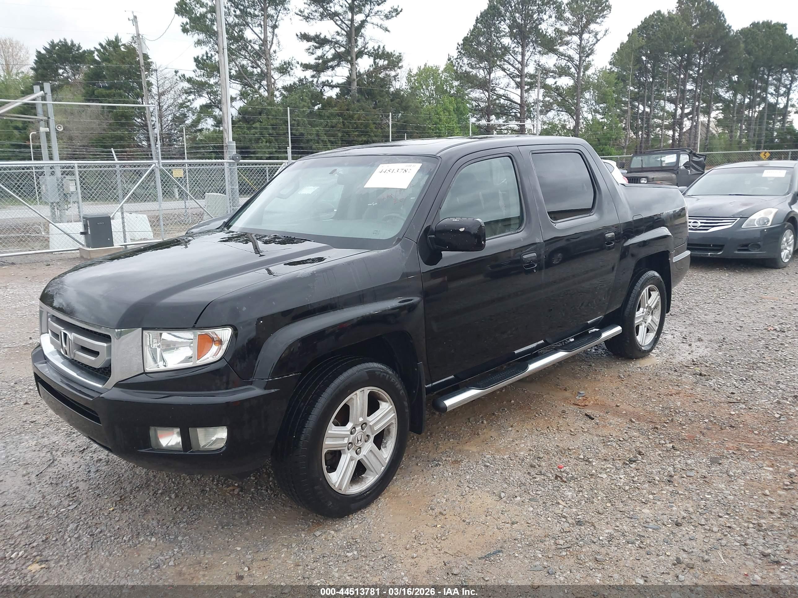 HONDA RIDGELINE image 2