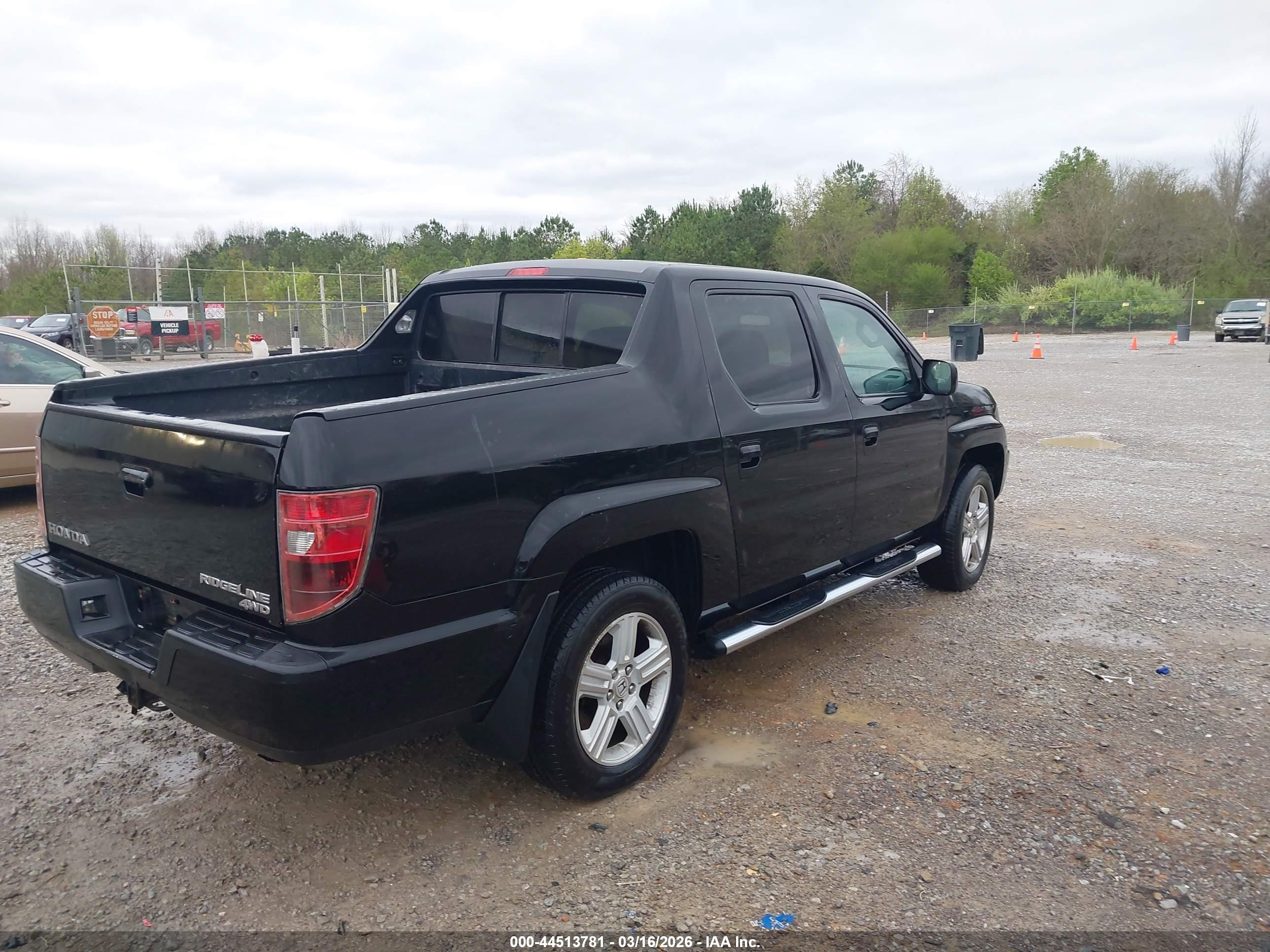 HONDA RIDGELINE image 4