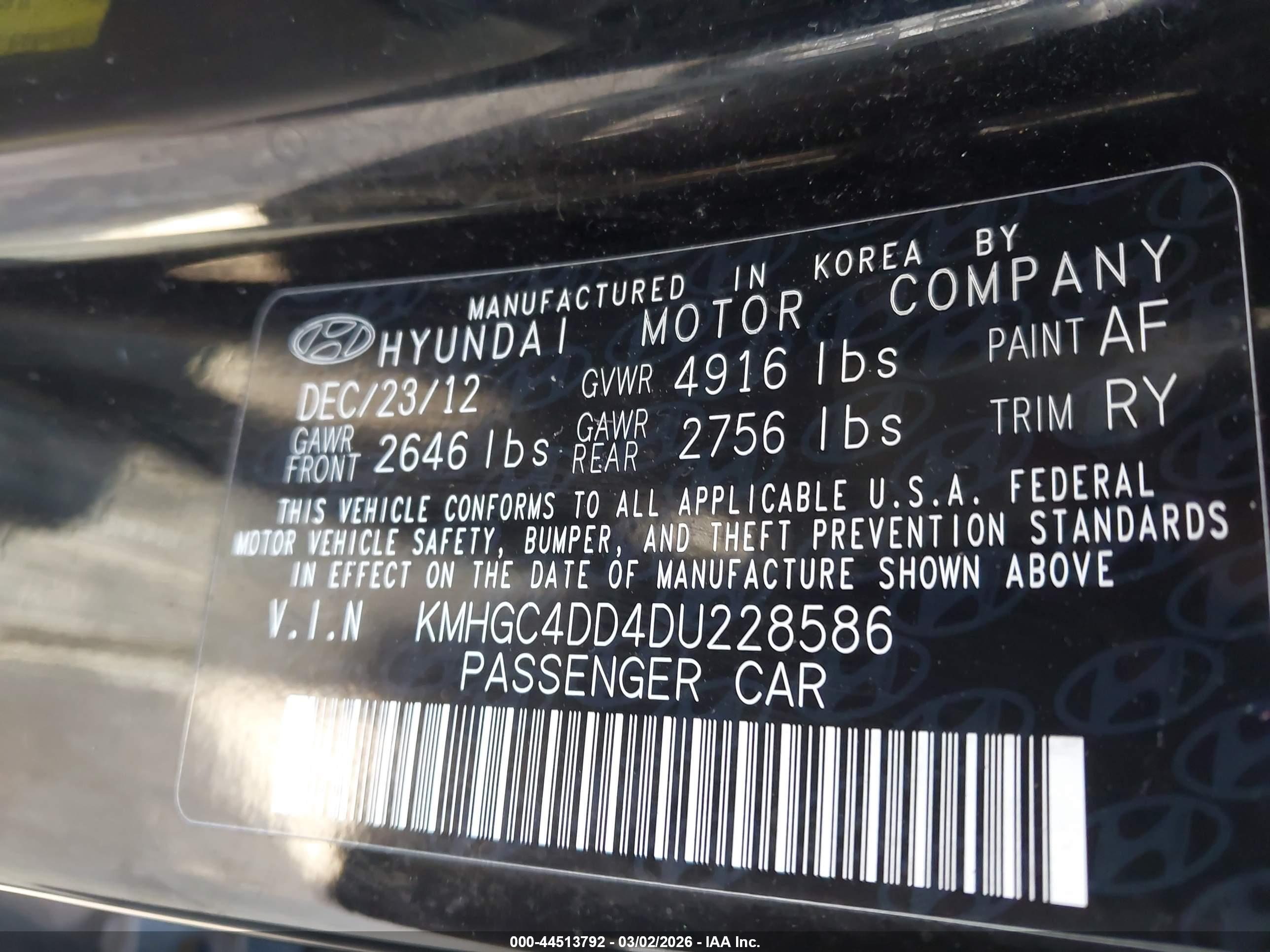 HYUNDAI GENESIS image 9