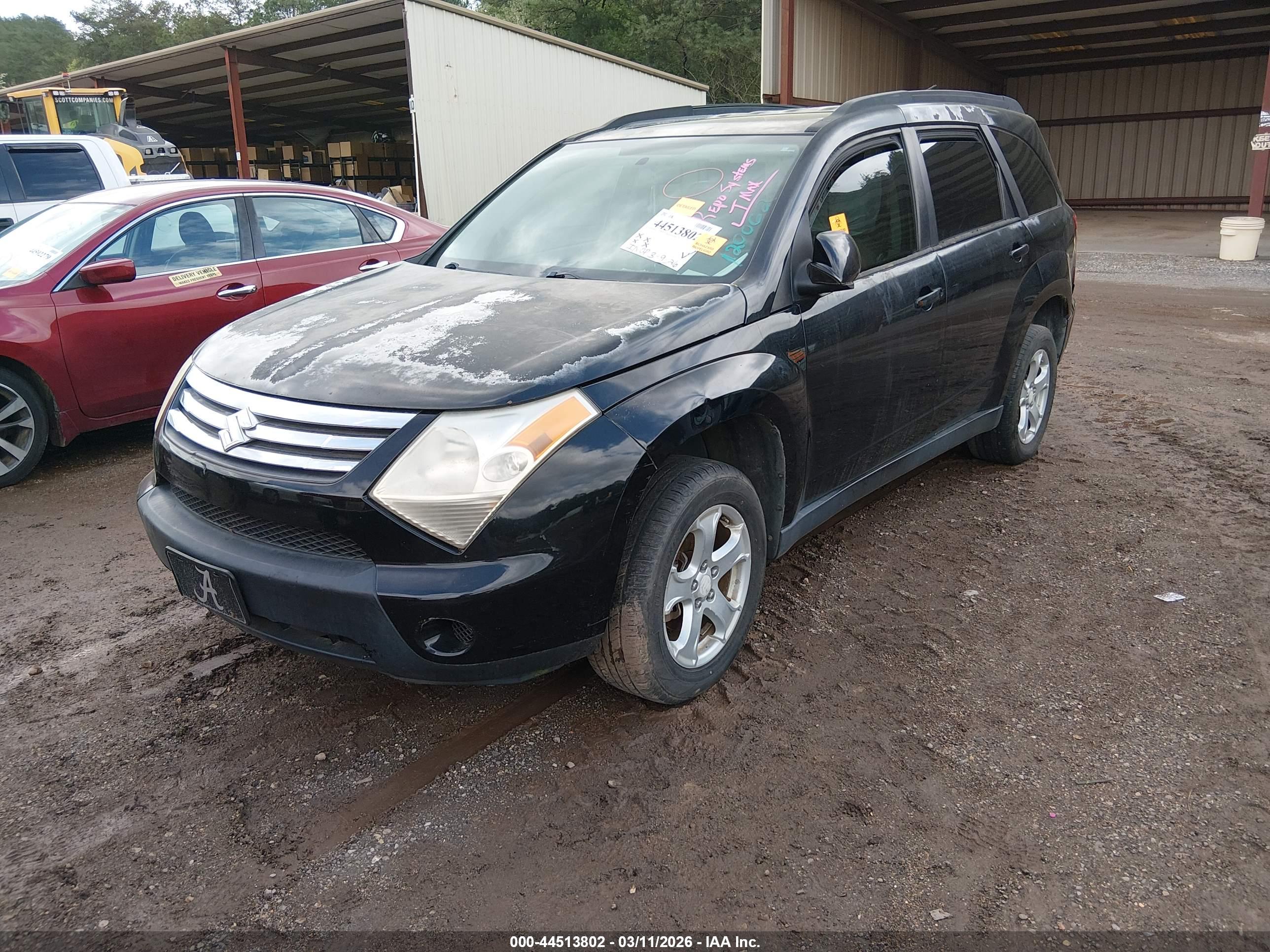 SUZUKI XL7 image 2