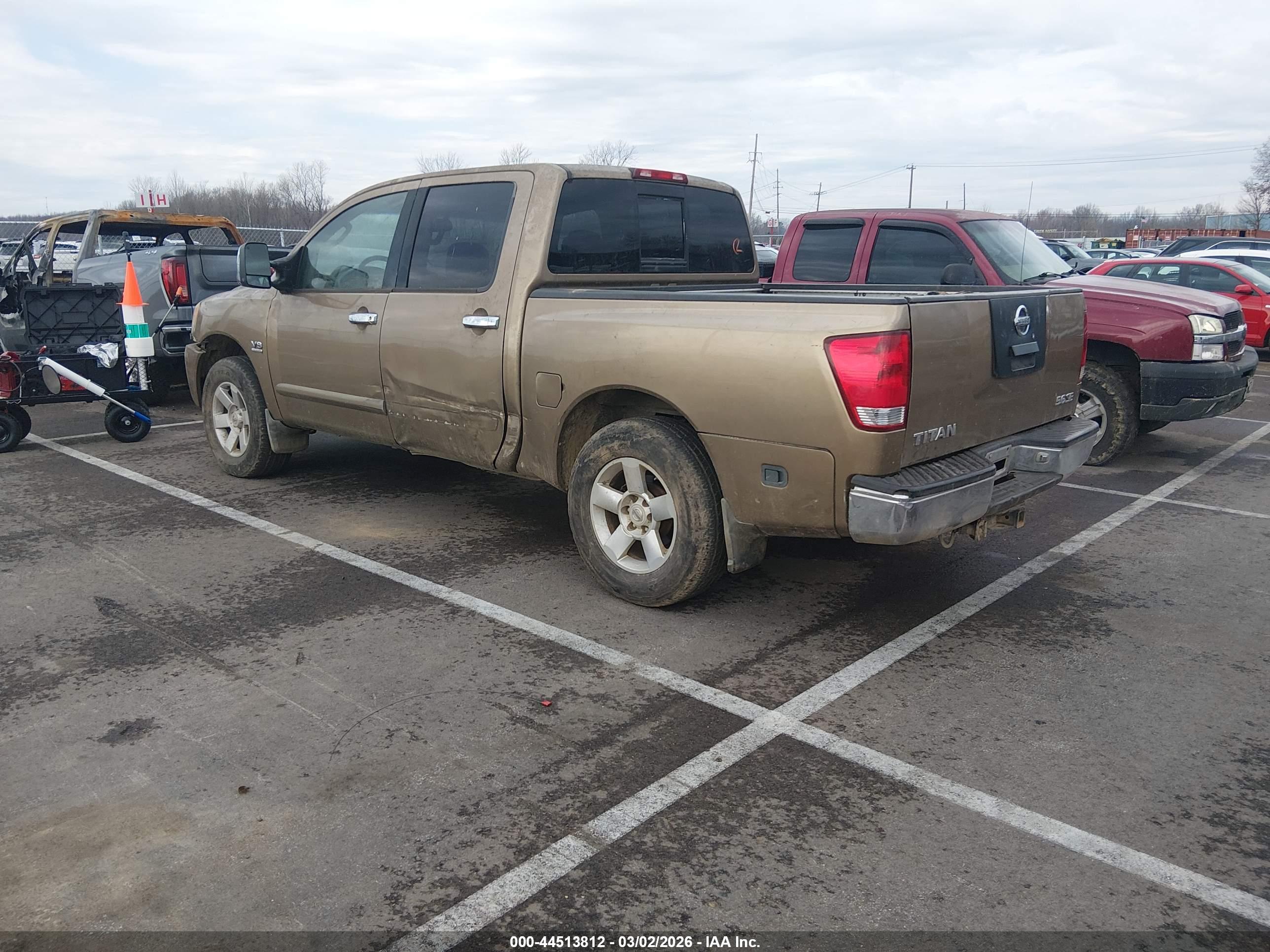 NISSAN TITAN image 3