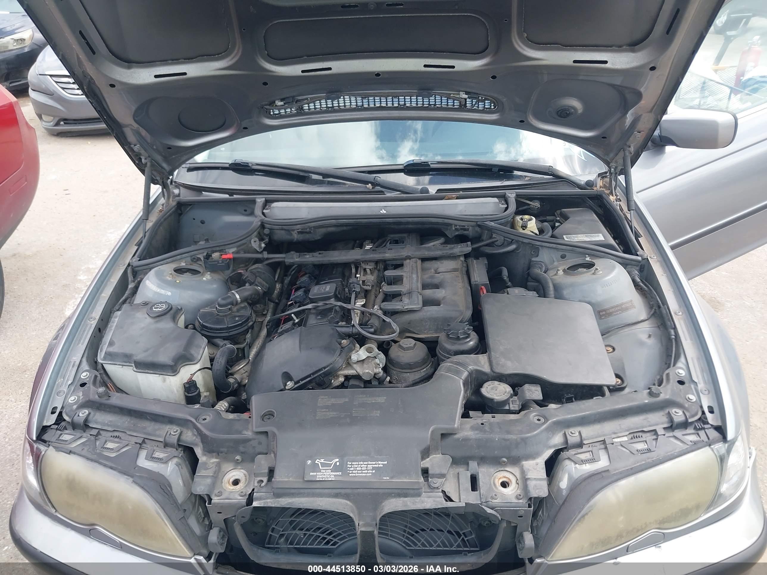 BMW 330I image 10