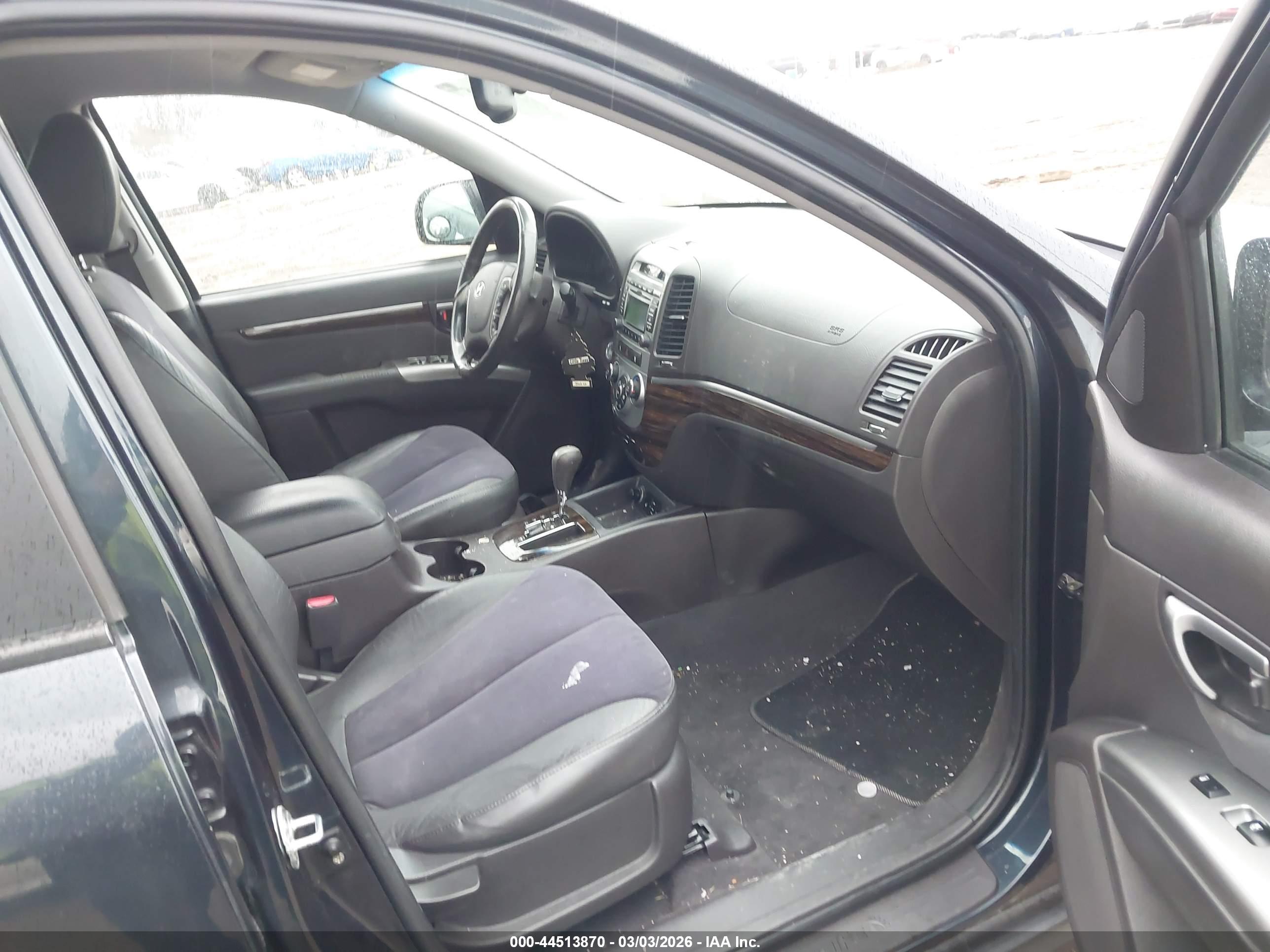 HYUNDAI SANTA image 5