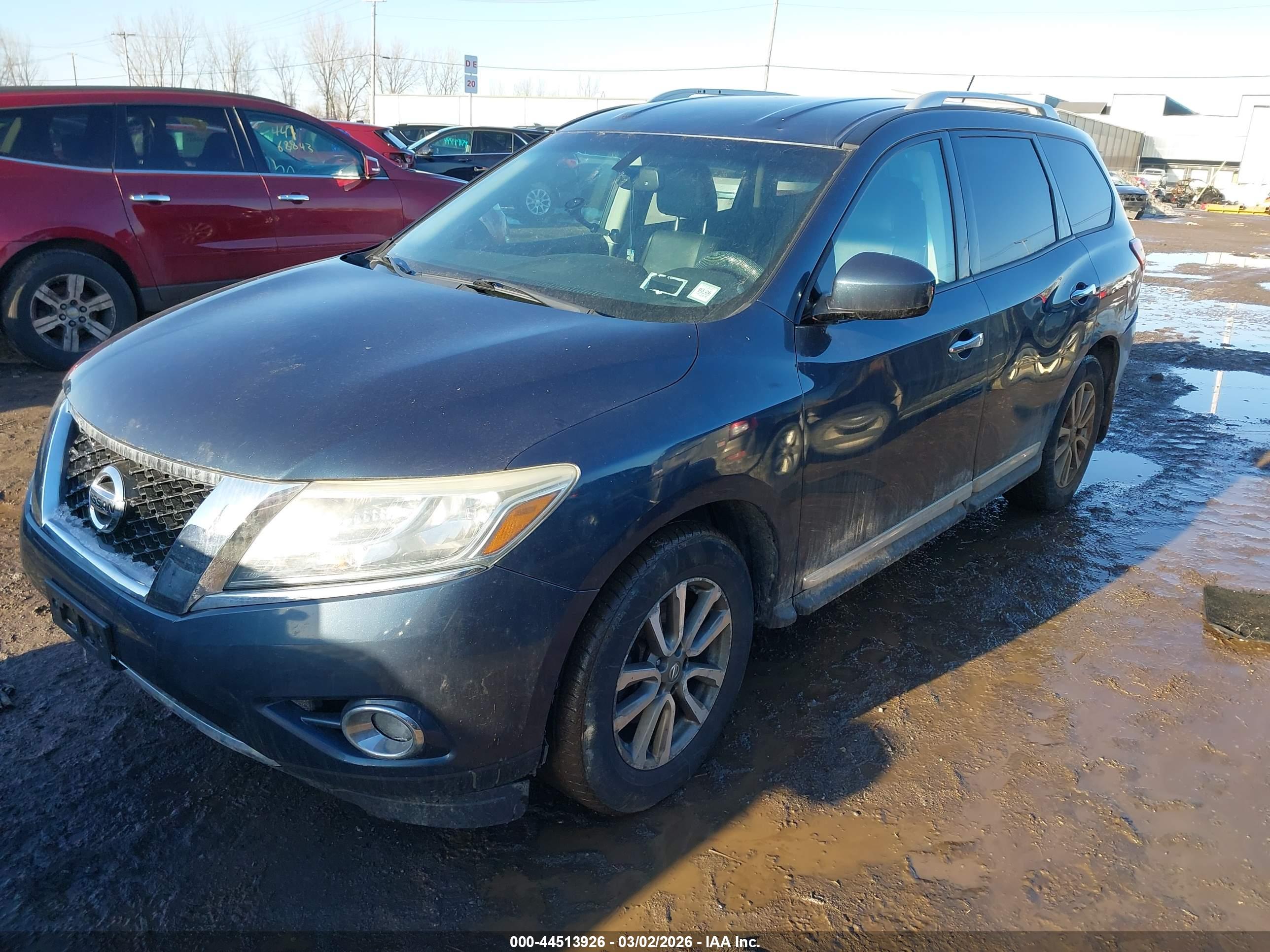 NISSAN PATHFINDER image 2