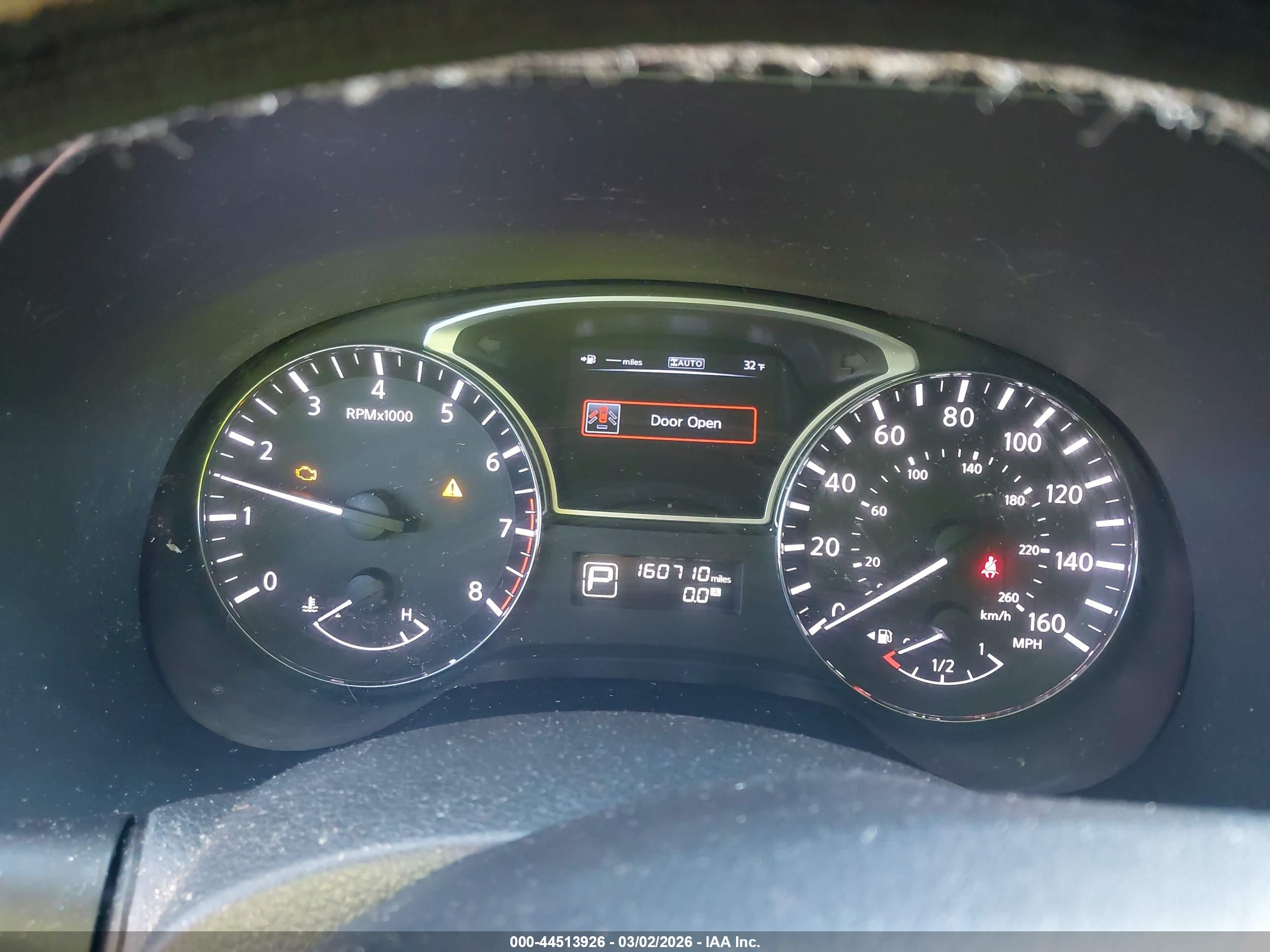 NISSAN PATHFINDER image 7