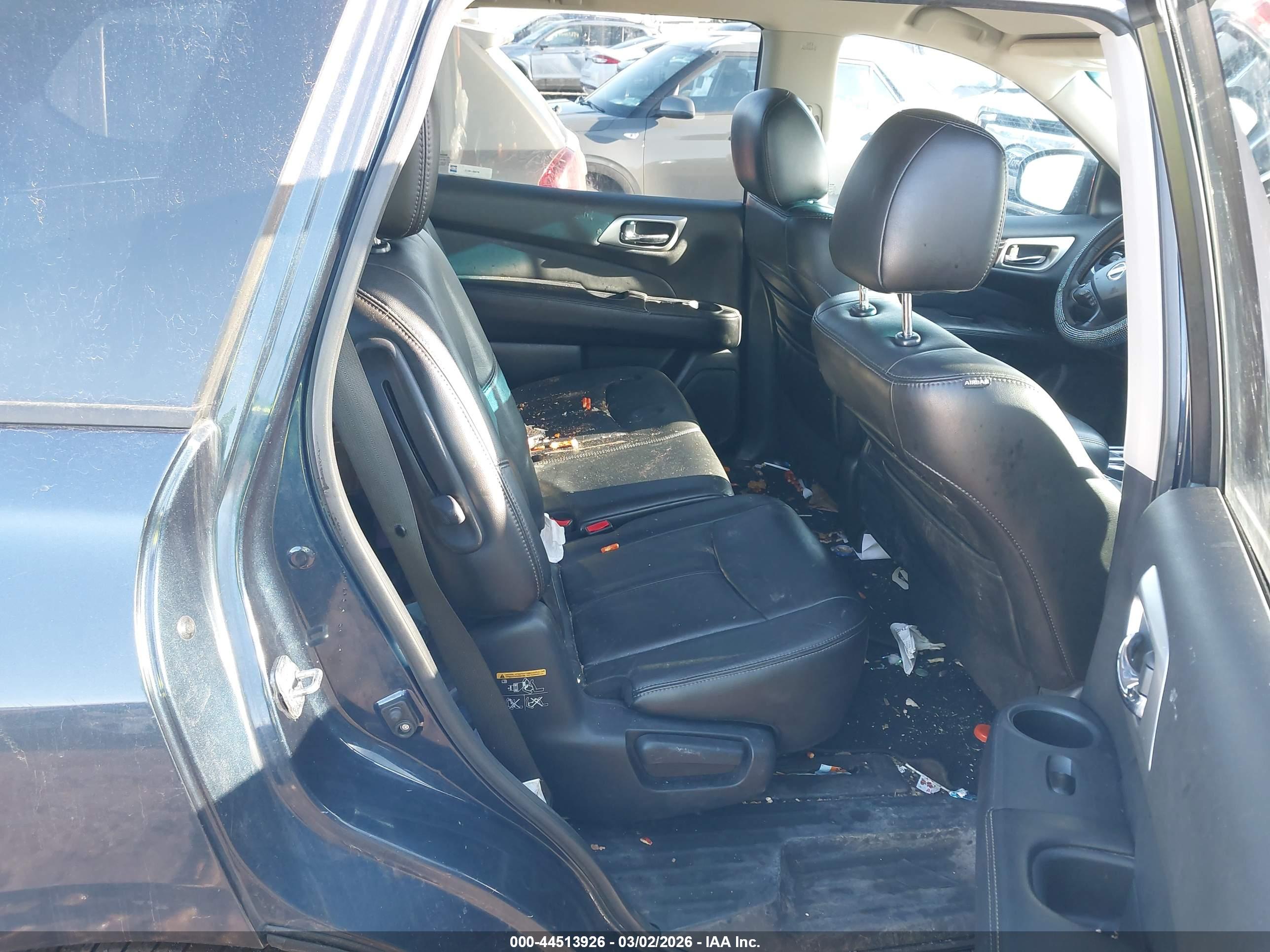 NISSAN PATHFINDER image 8
