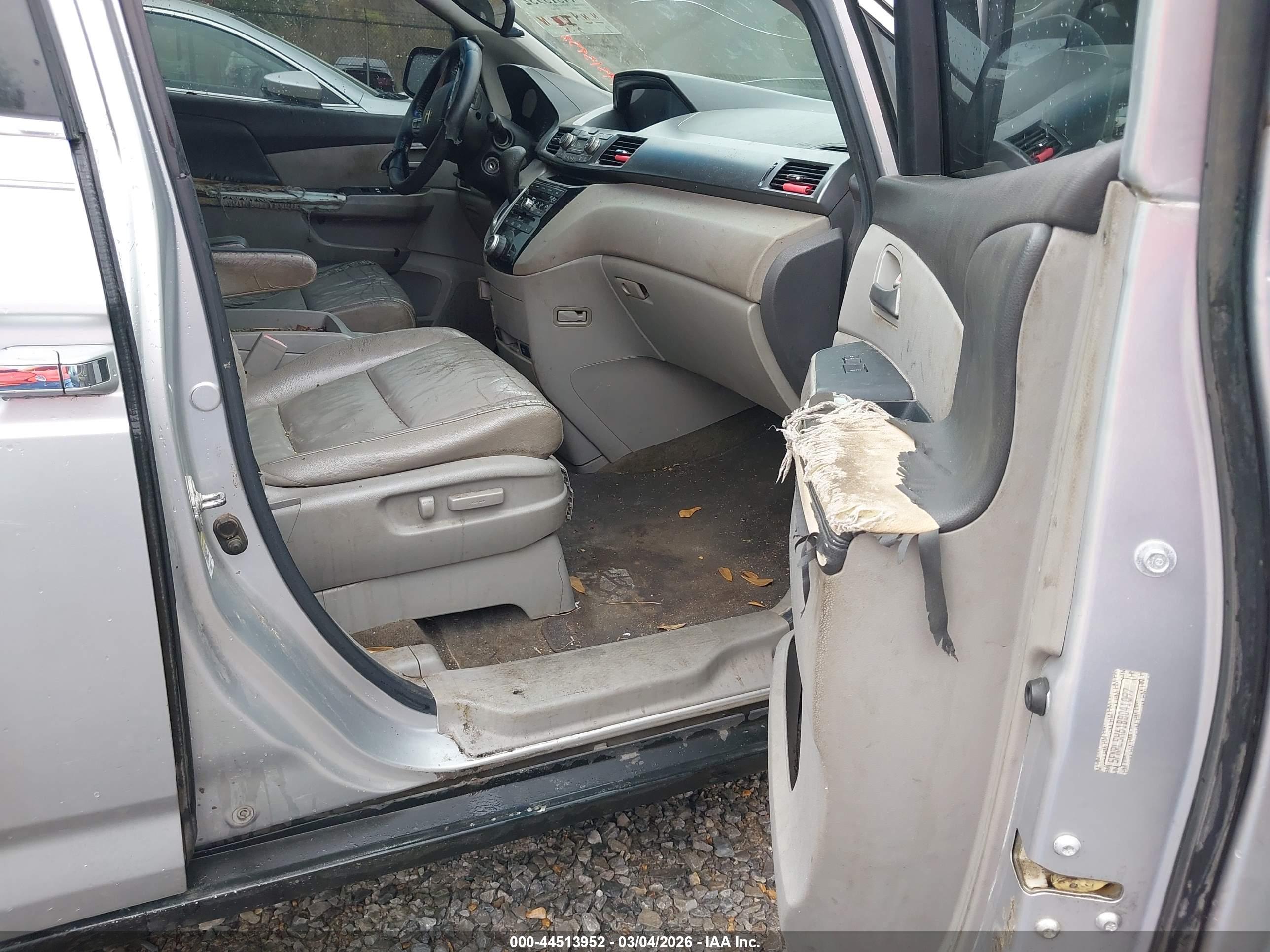 HONDA ODYSSEY image 5