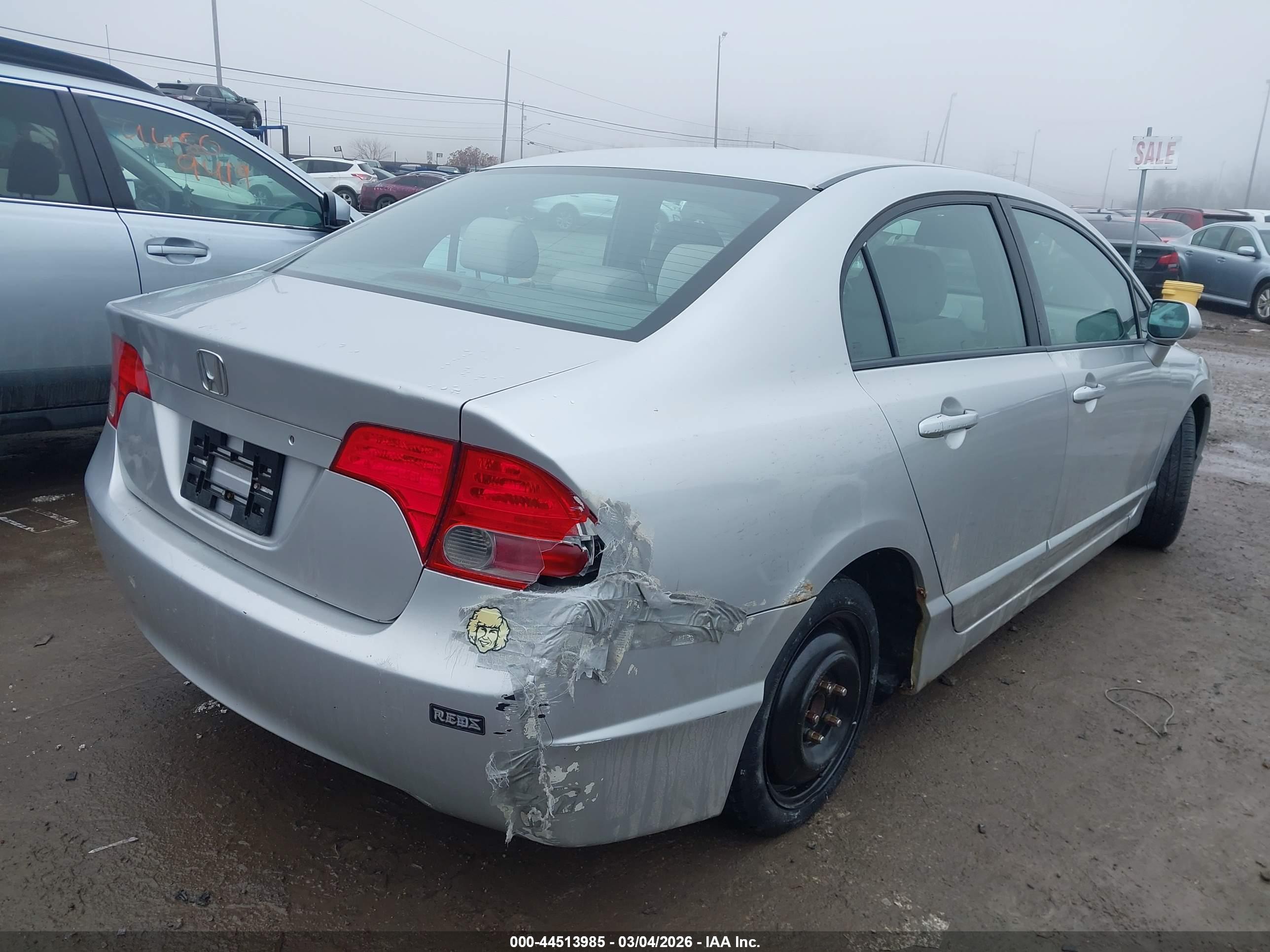 HONDA CIVIC image 4
