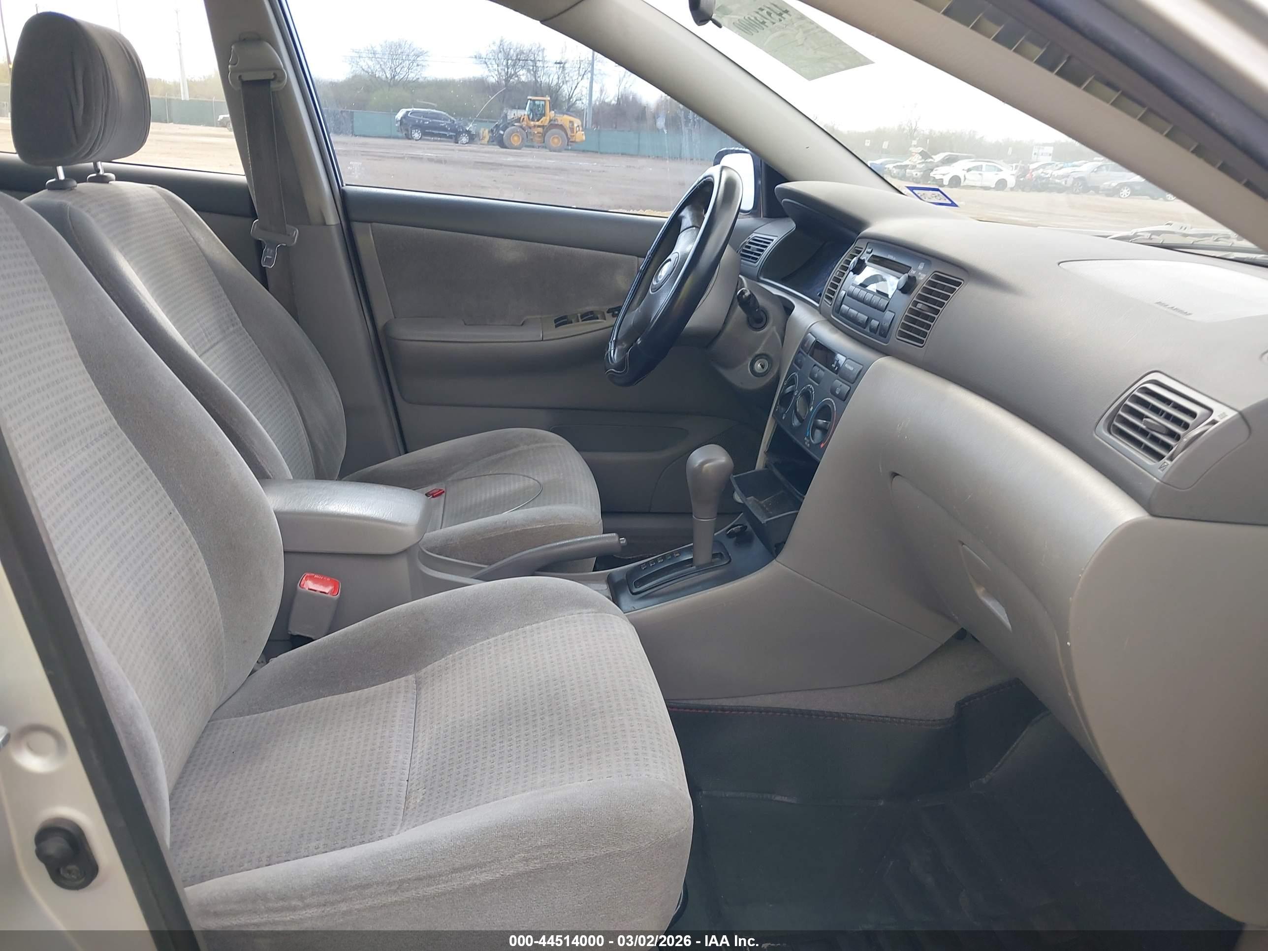 TOYOTA COROLLA image 5