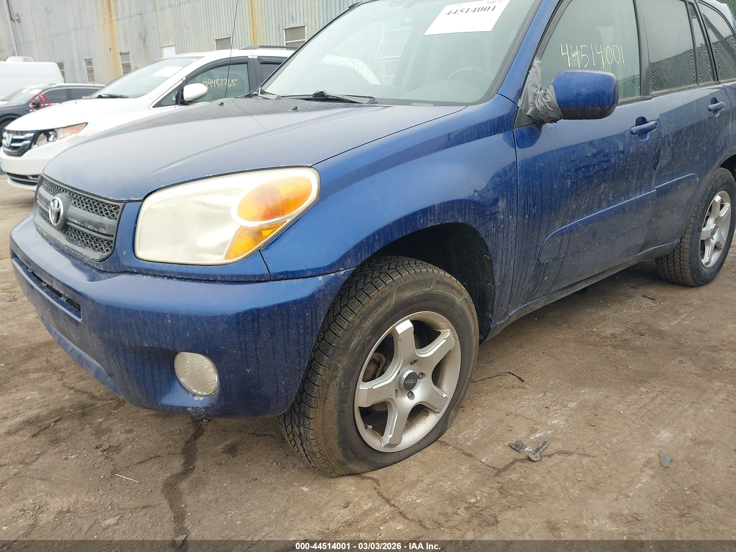 TOYOTA RAV4 image 6