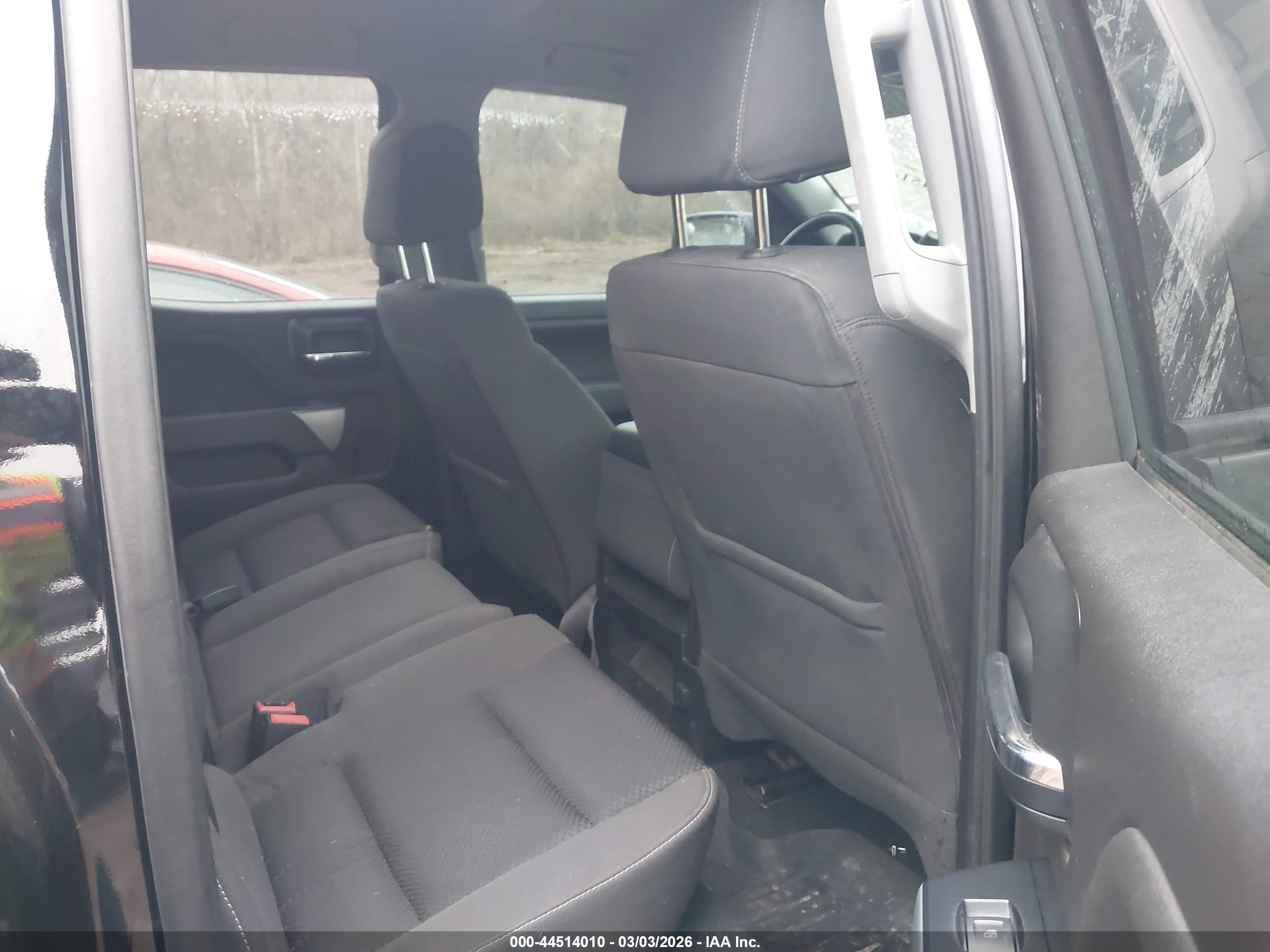 CHEVROLET SILVERADO image 8