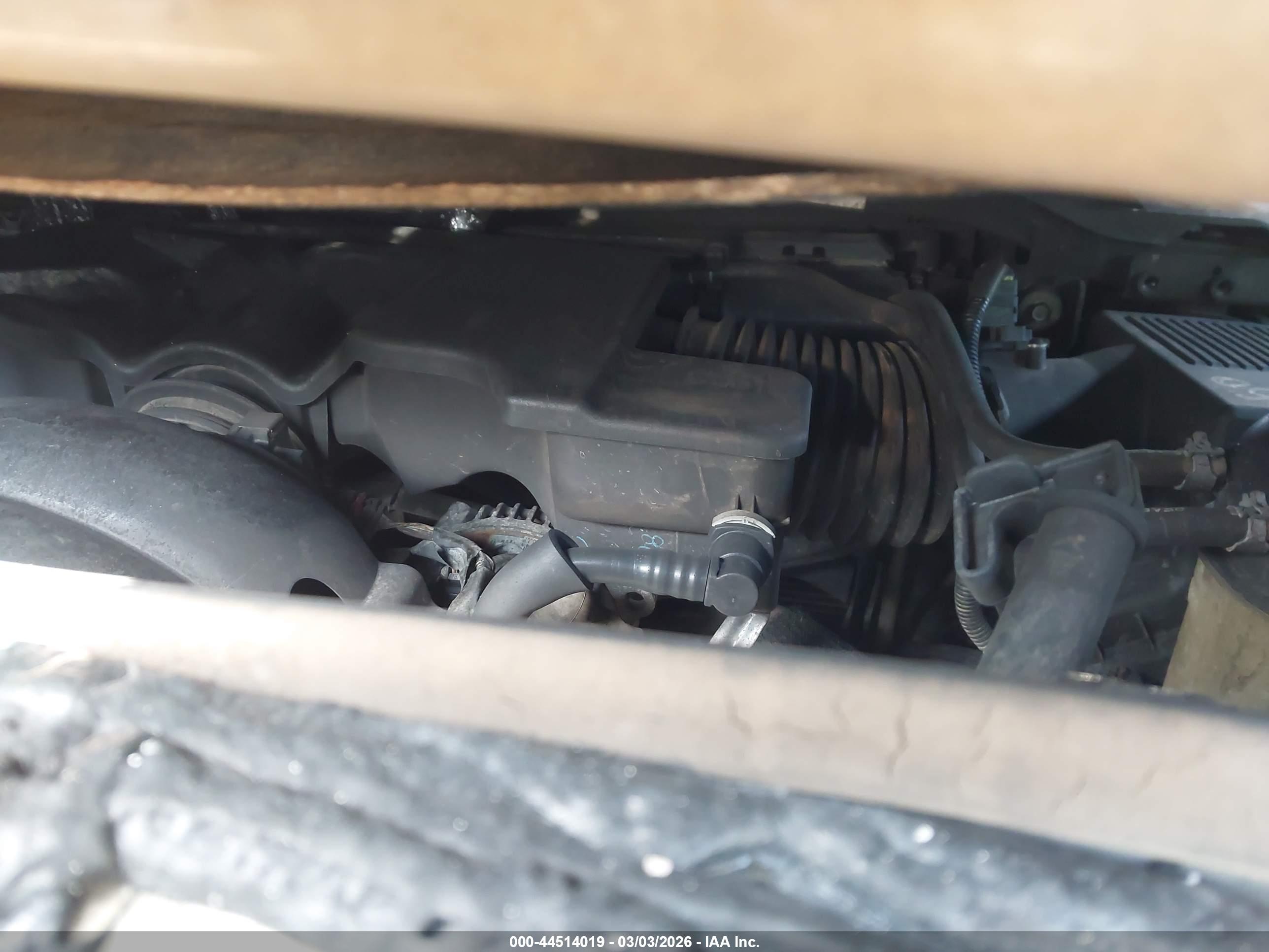 GMC SIERRA image 10