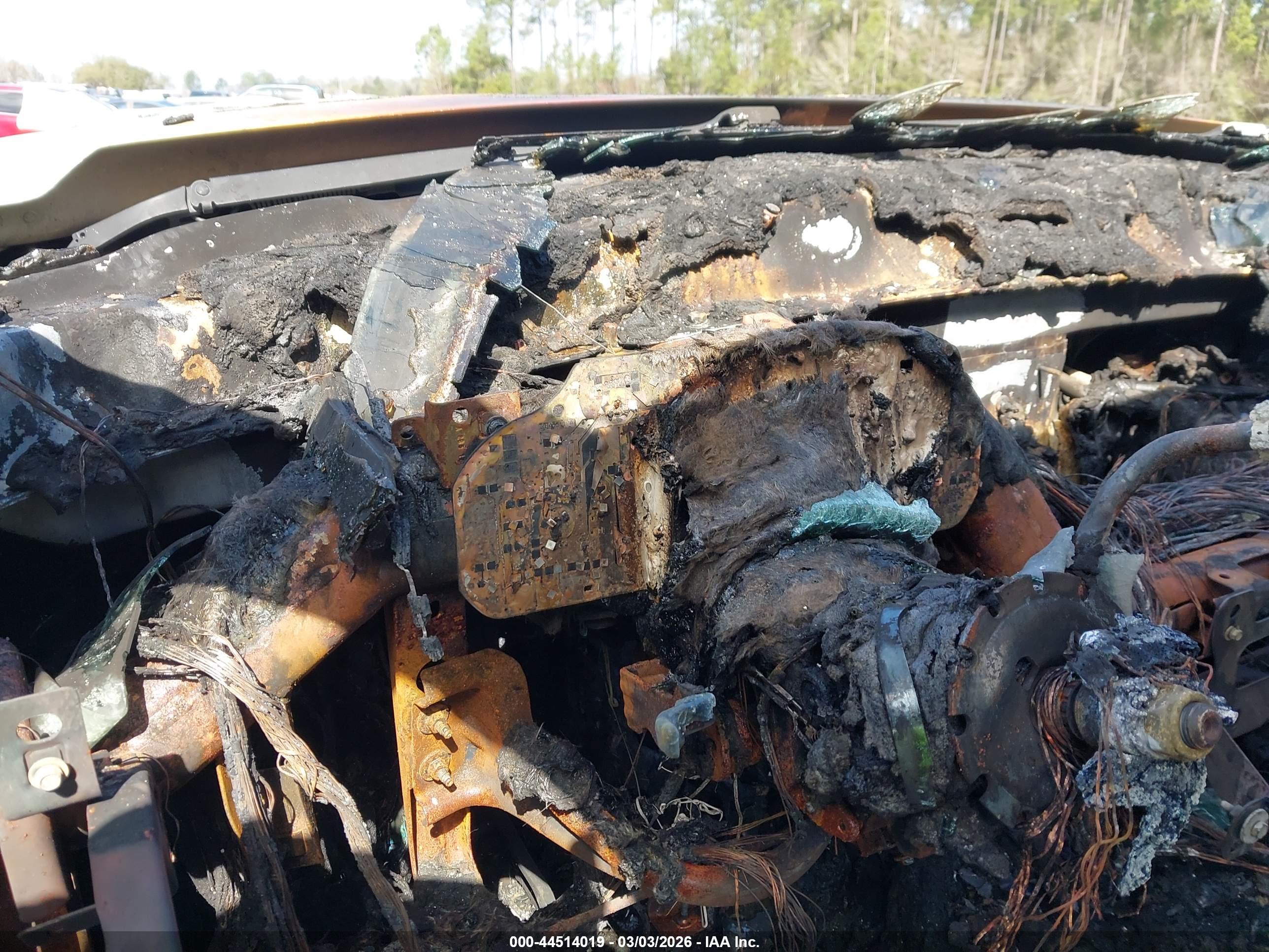 GMC SIERRA image 7