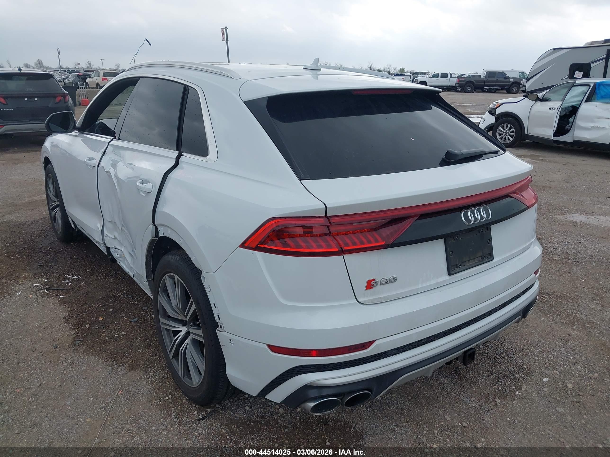 AUDI SQ8 image 3