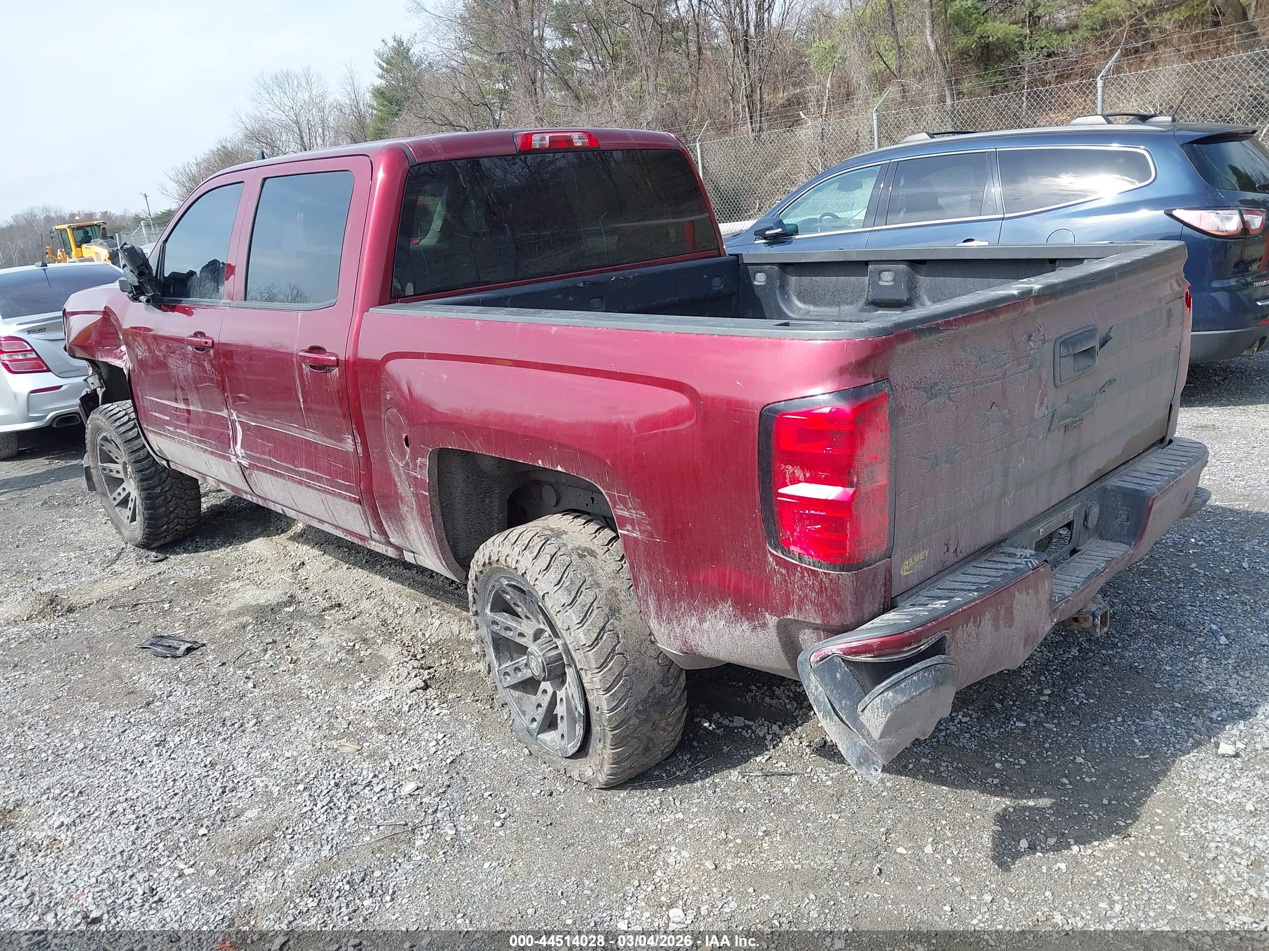 CHEVROLET SILVERADO image 3