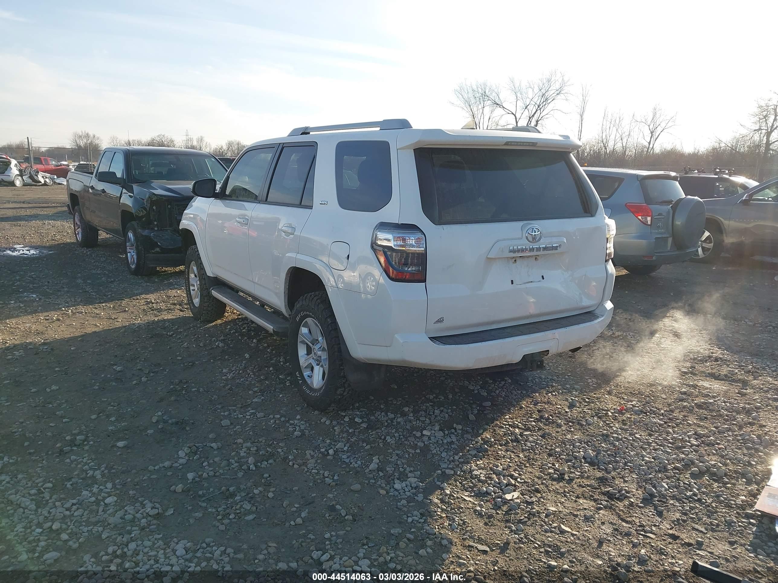 TOYOTA 4RUNNER image 3