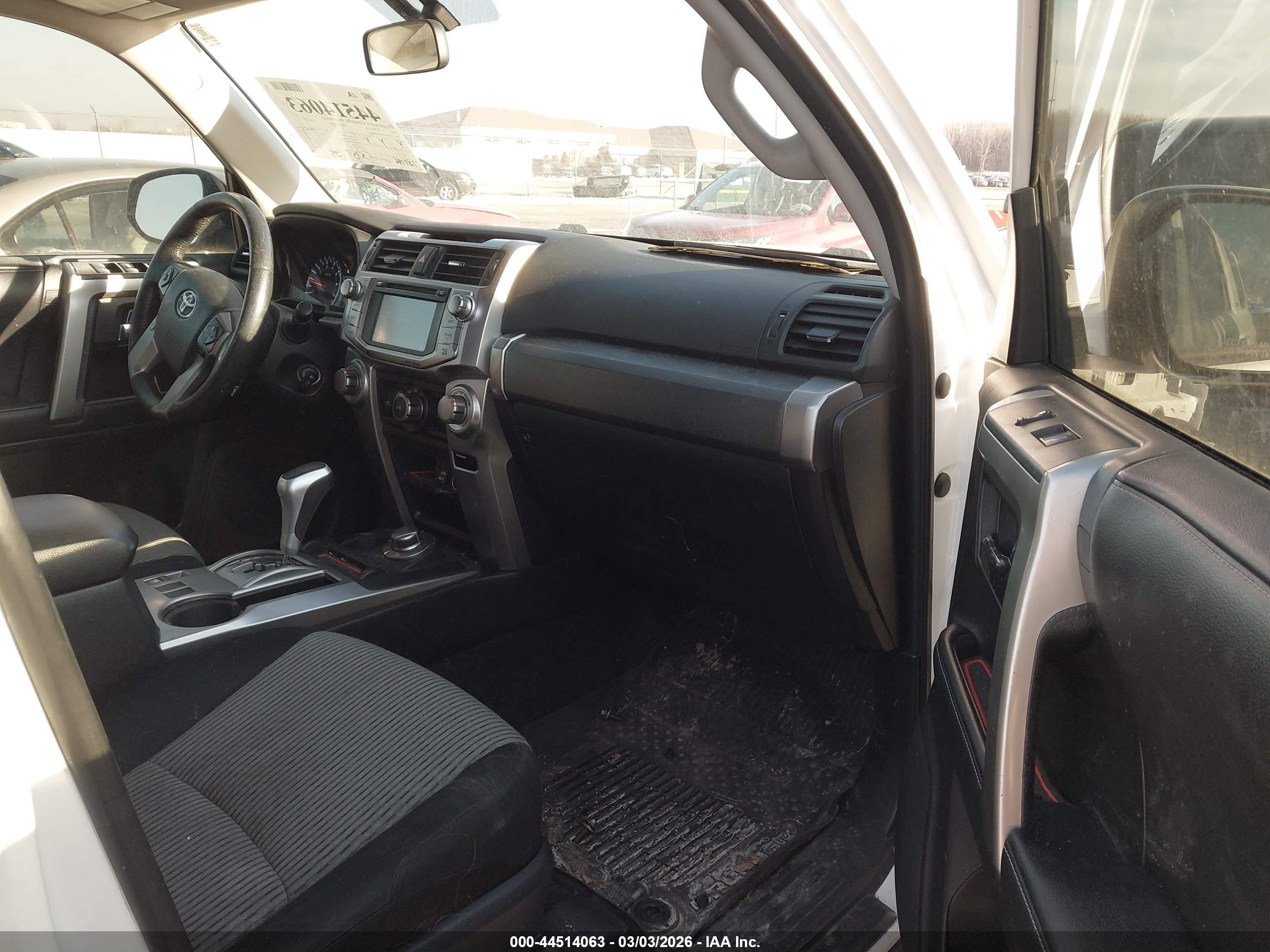 TOYOTA 4RUNNER image 5