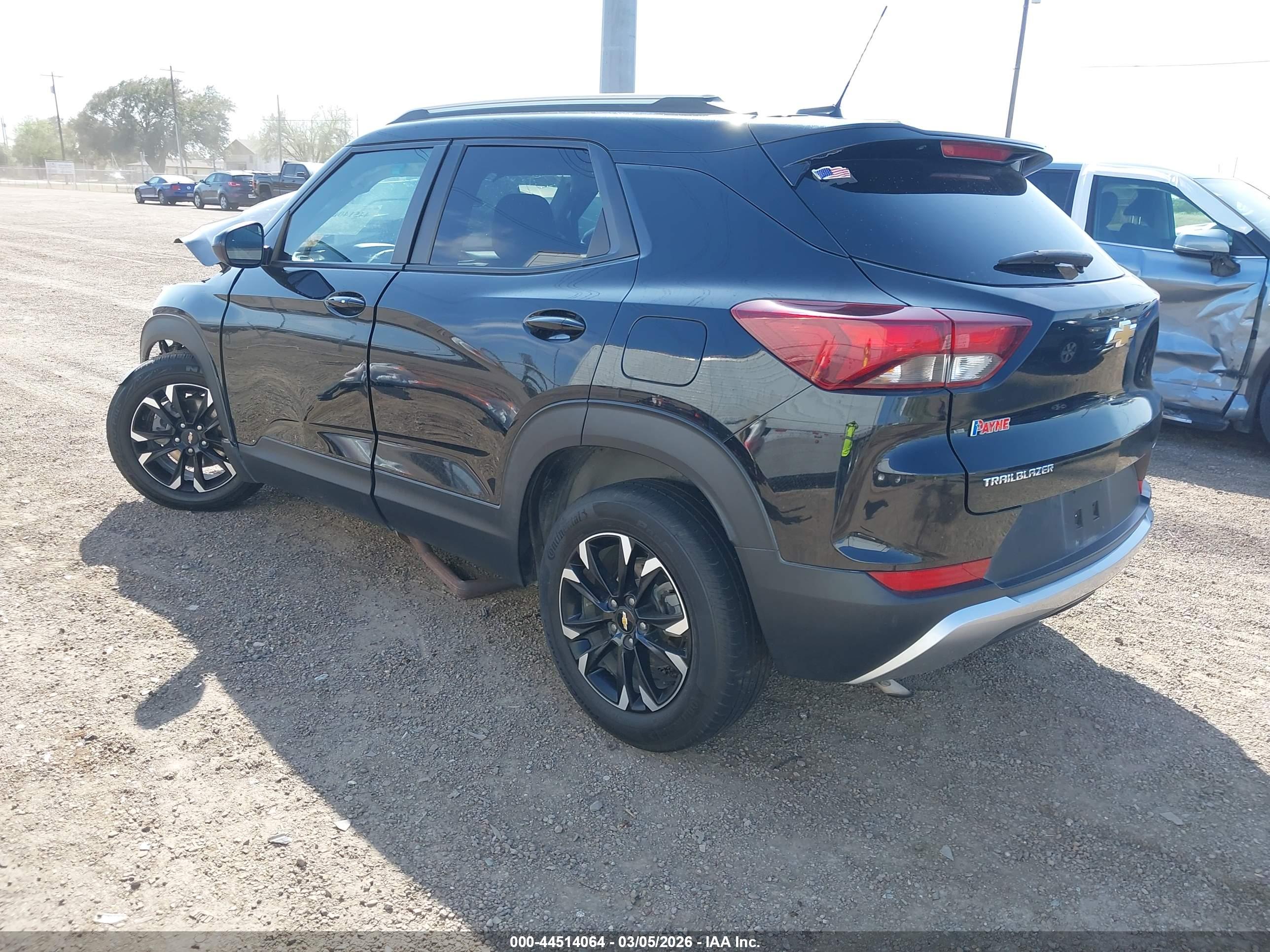 CHEVROLET TRAILBLAZER image 3
