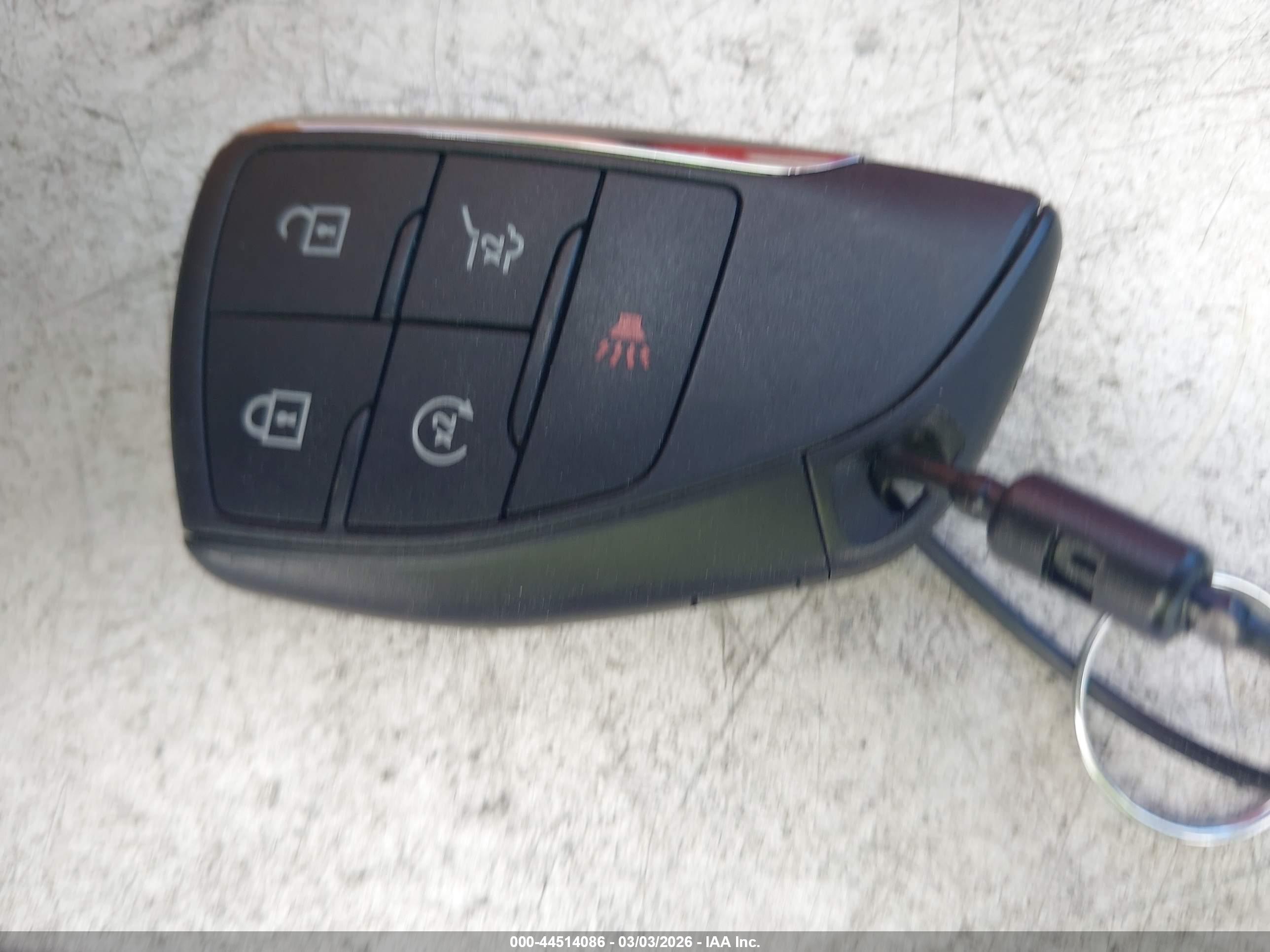 CHEVROLET TRAVERSE image 11