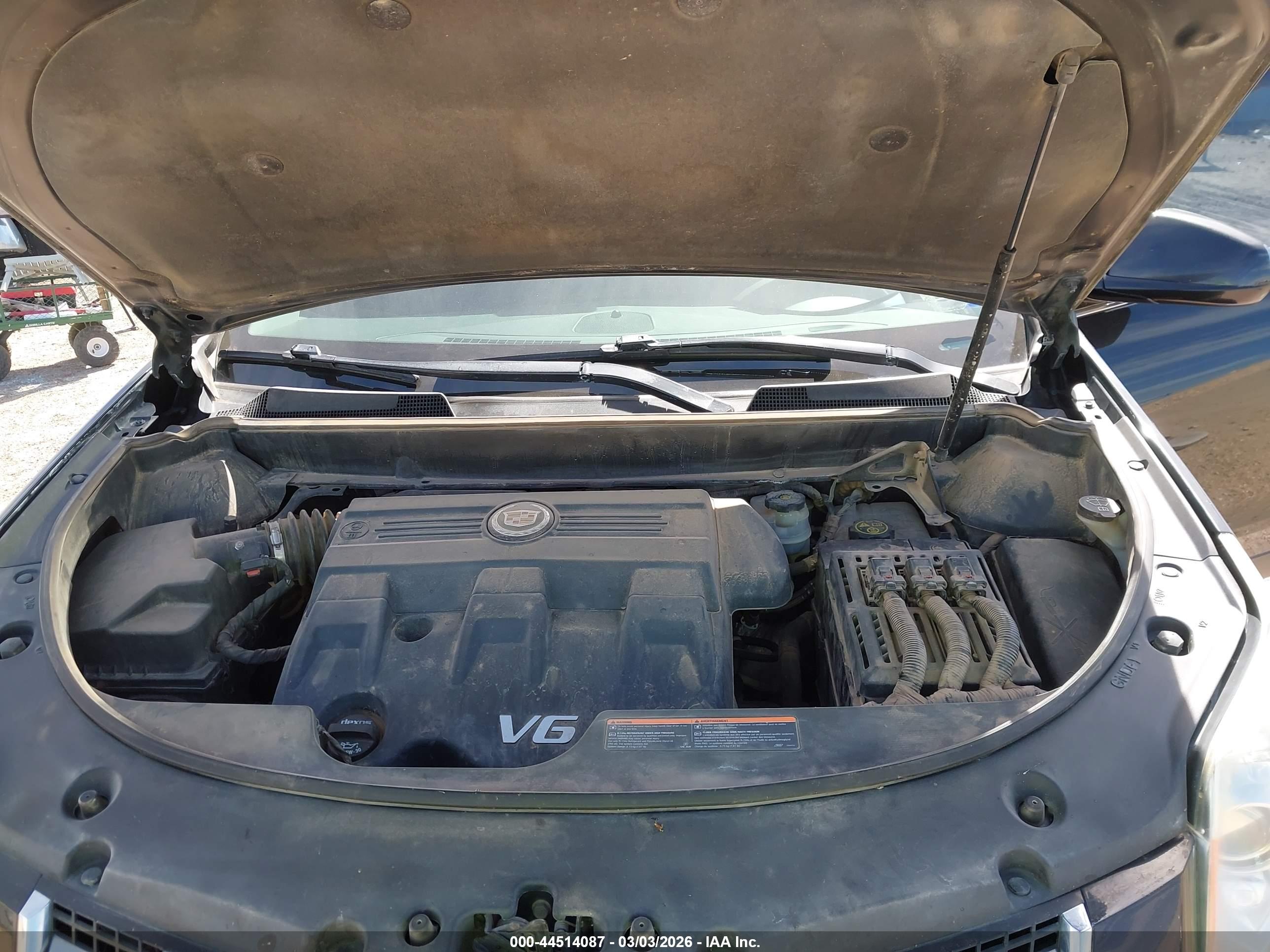 CADILLAC SRX image 10