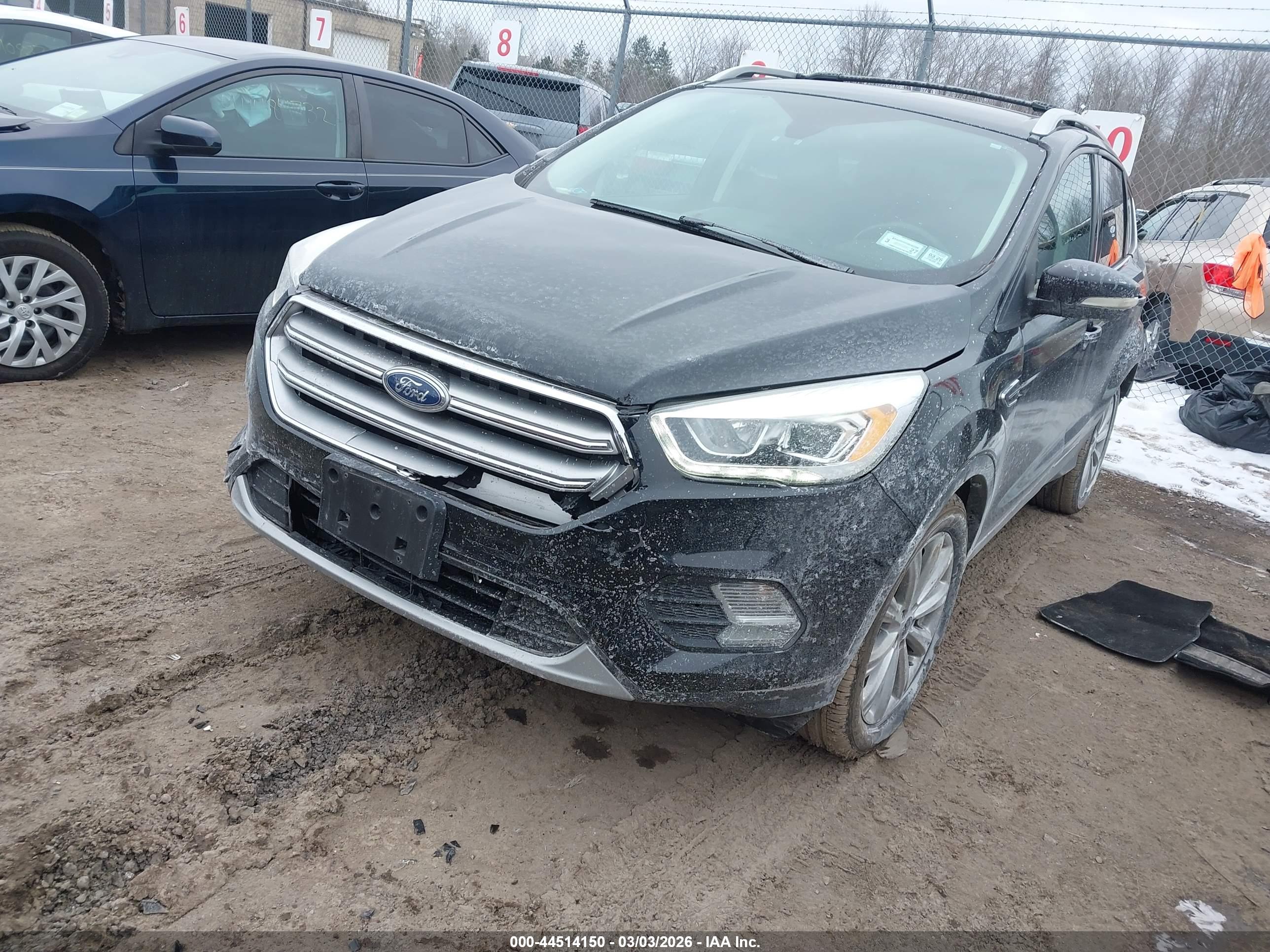 FORD ESCAPE image 2