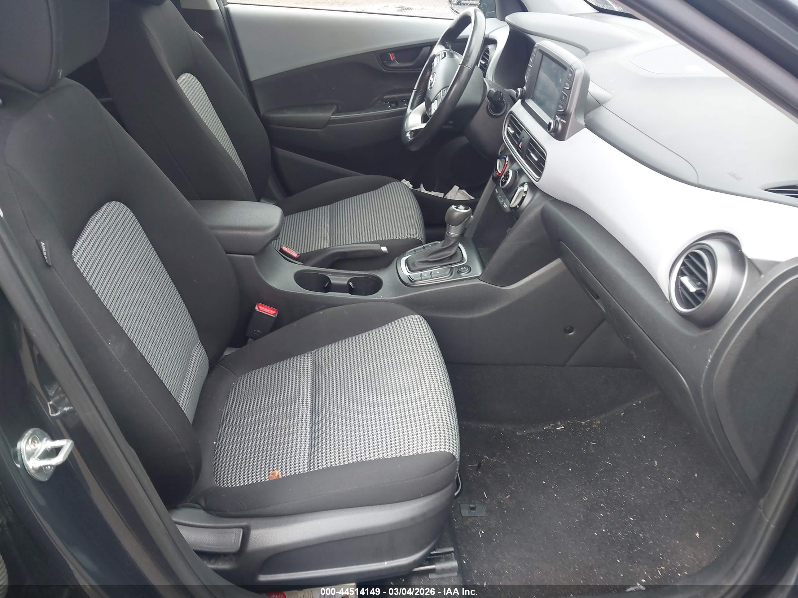 HYUNDAI KONA image 5