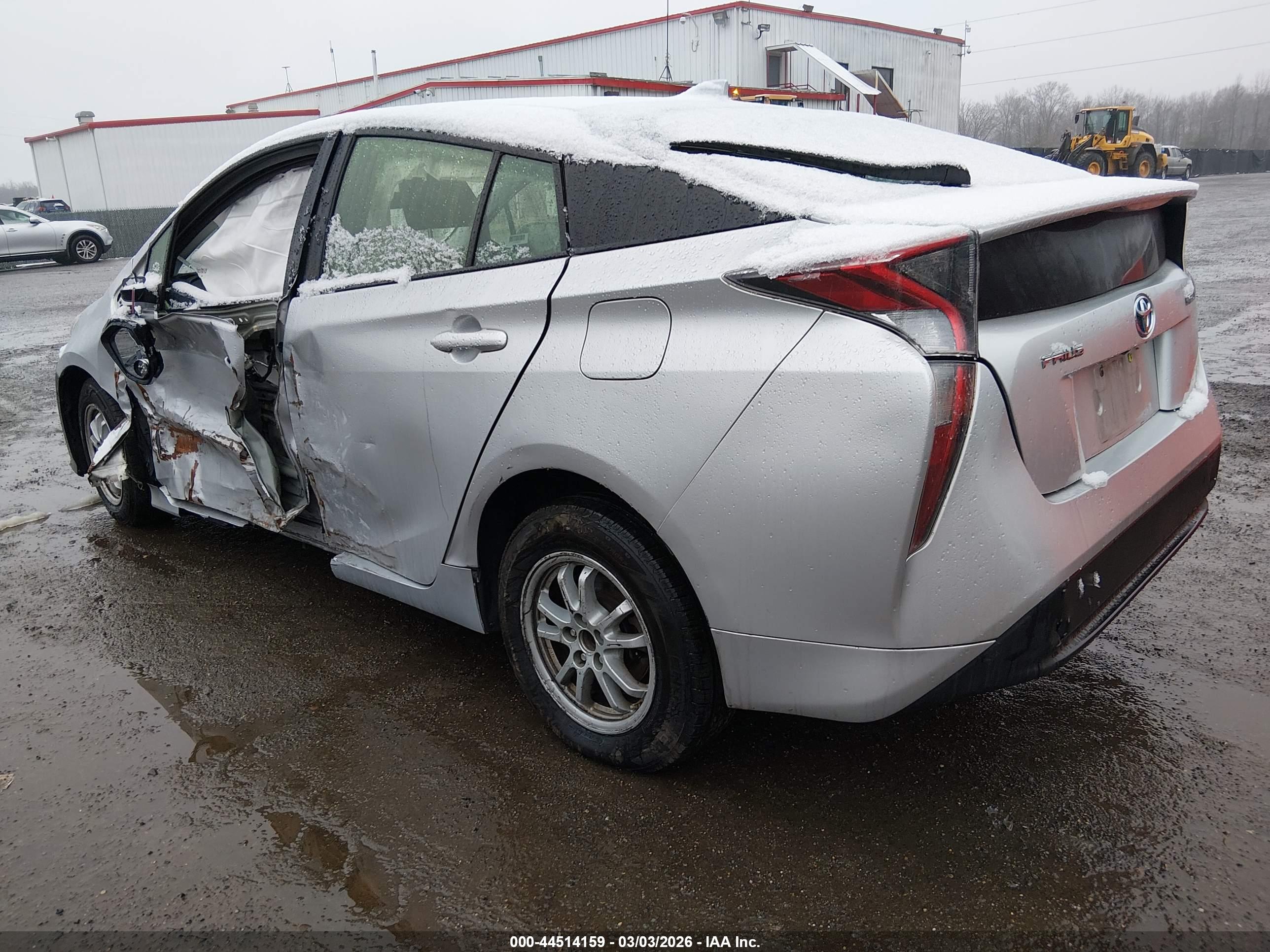 TOYOTA PRIUS image 3