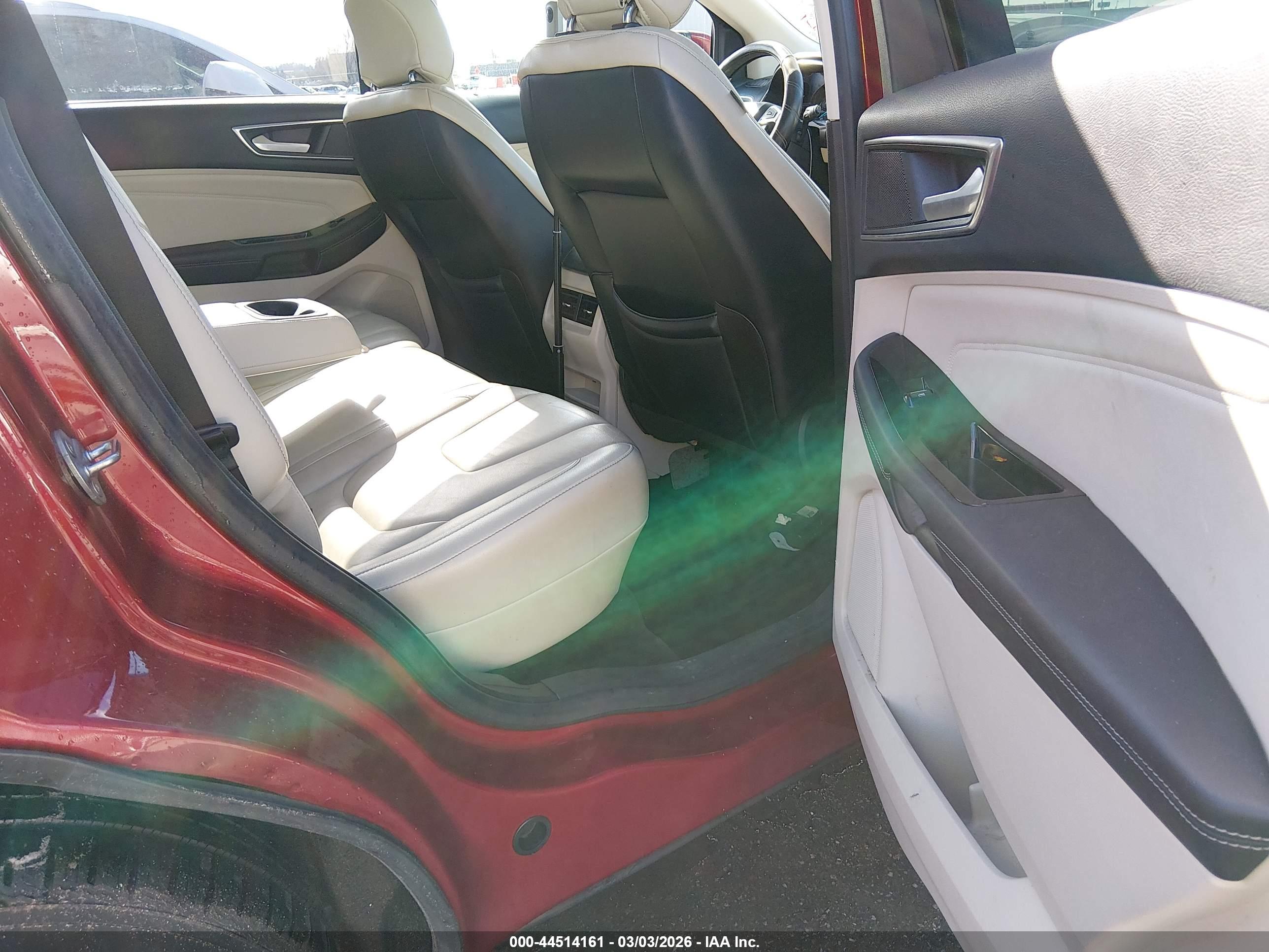 FORD EDGE image 8