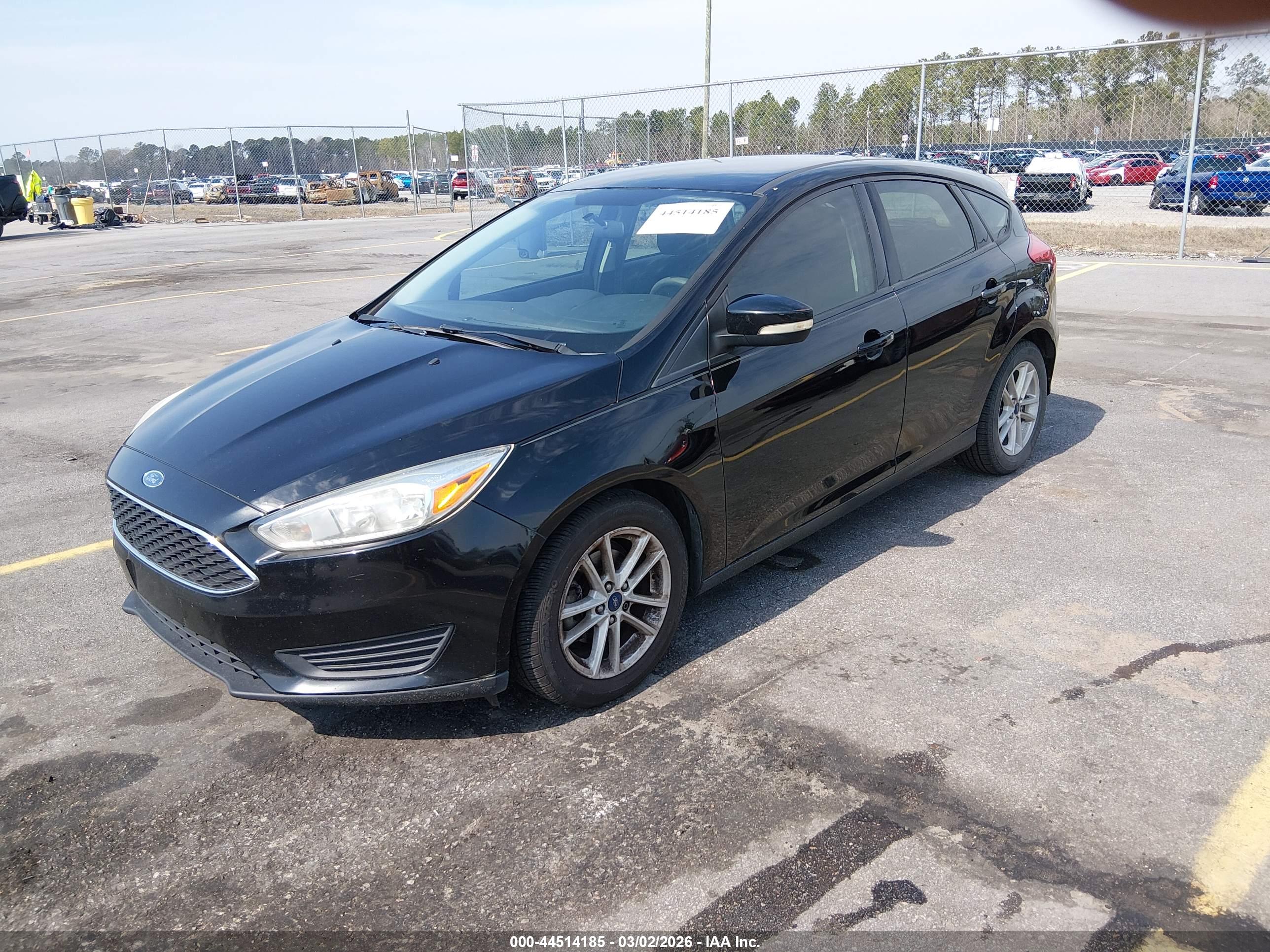 FORD FOCUS image 2