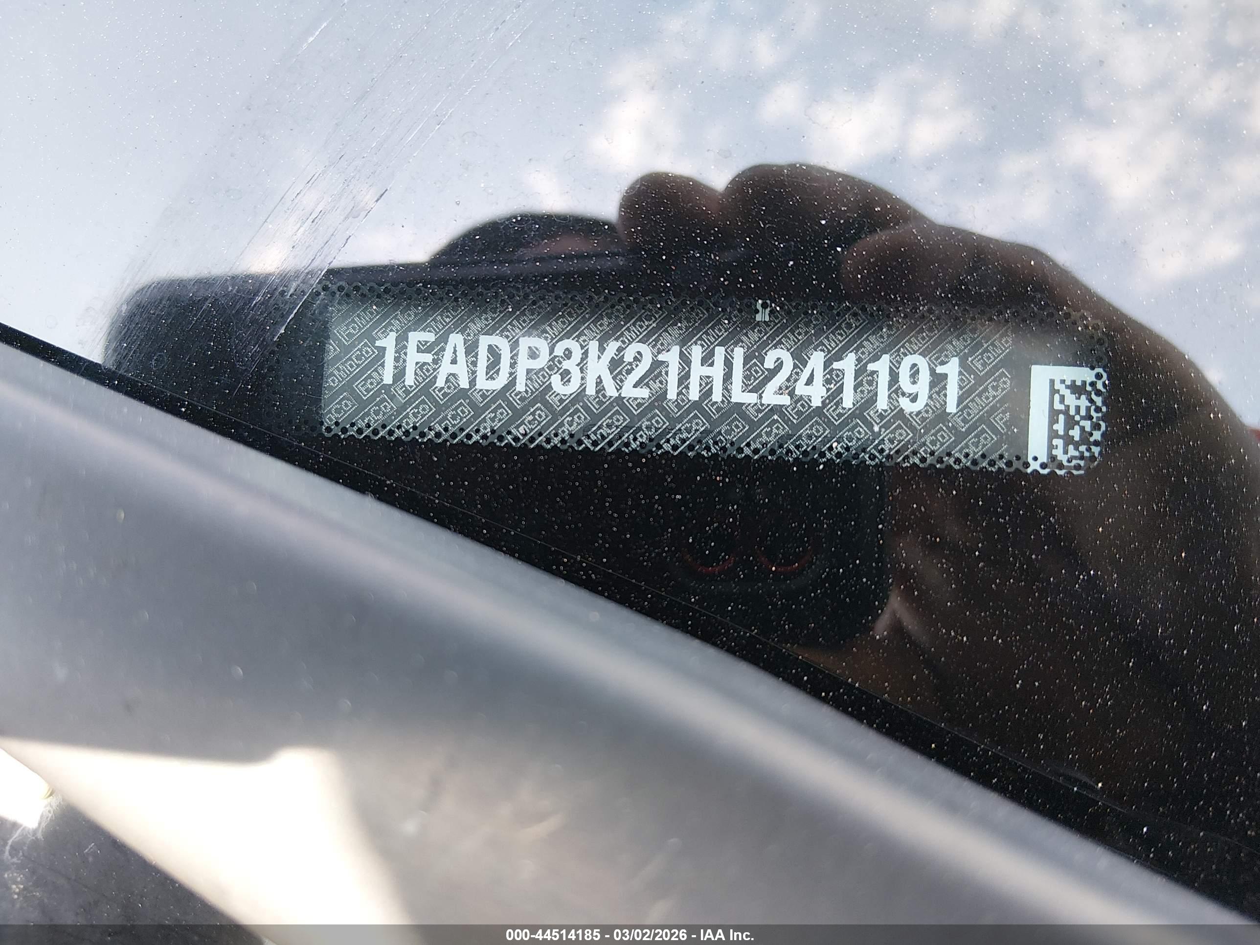 FORD FOCUS image 9