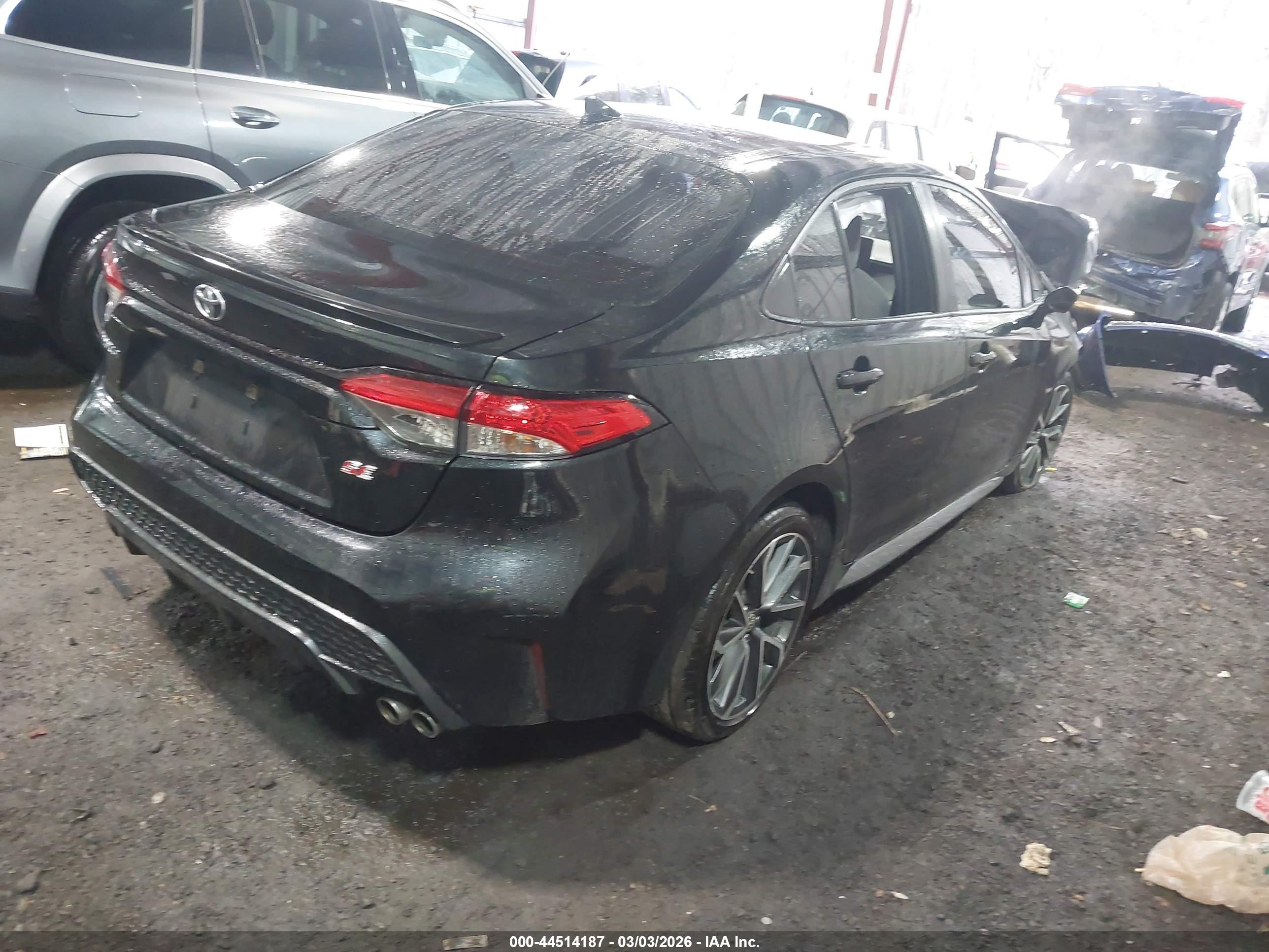 TOYOTA COROLLA image 4
