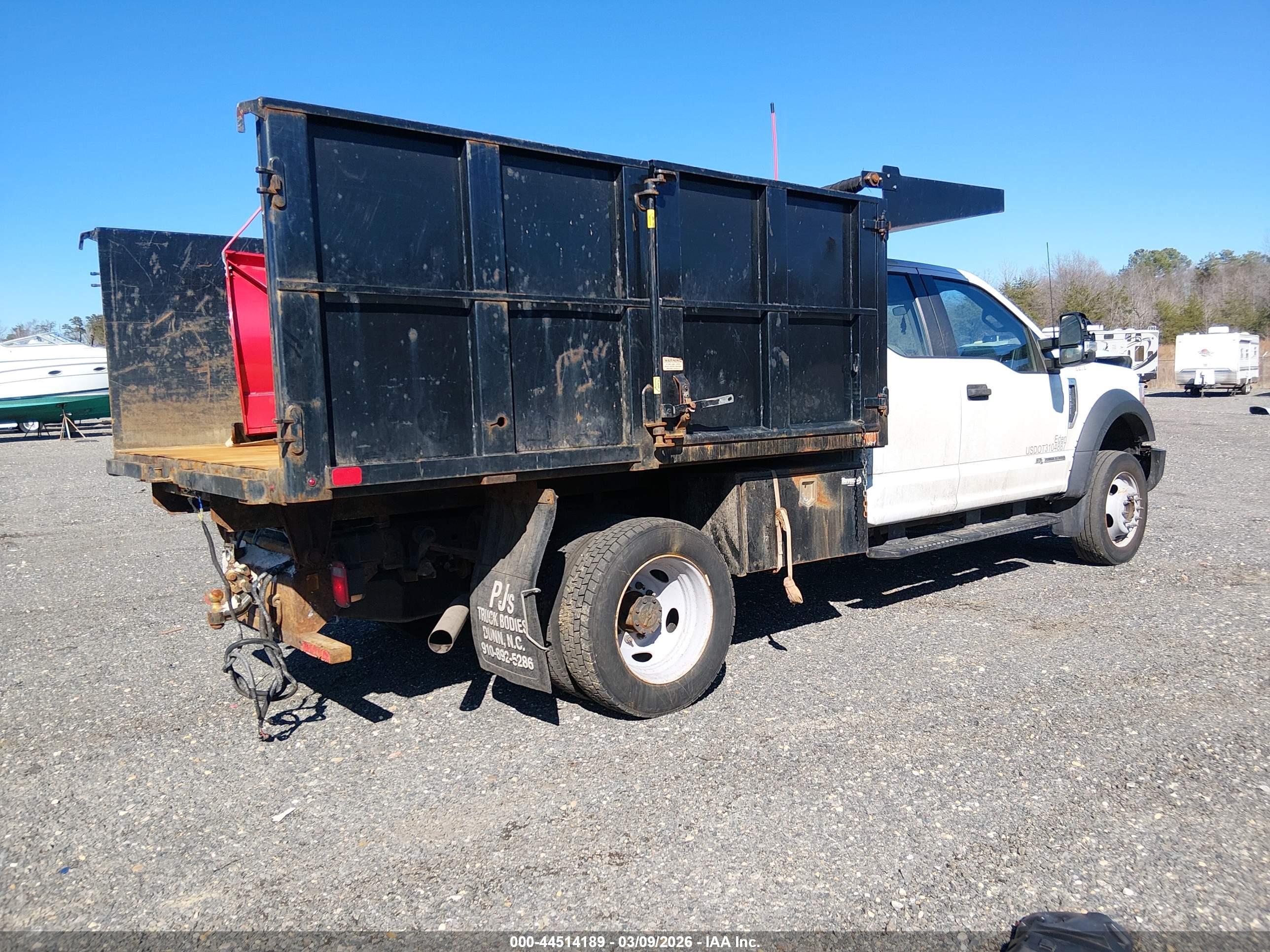 FORD F-550 image 4