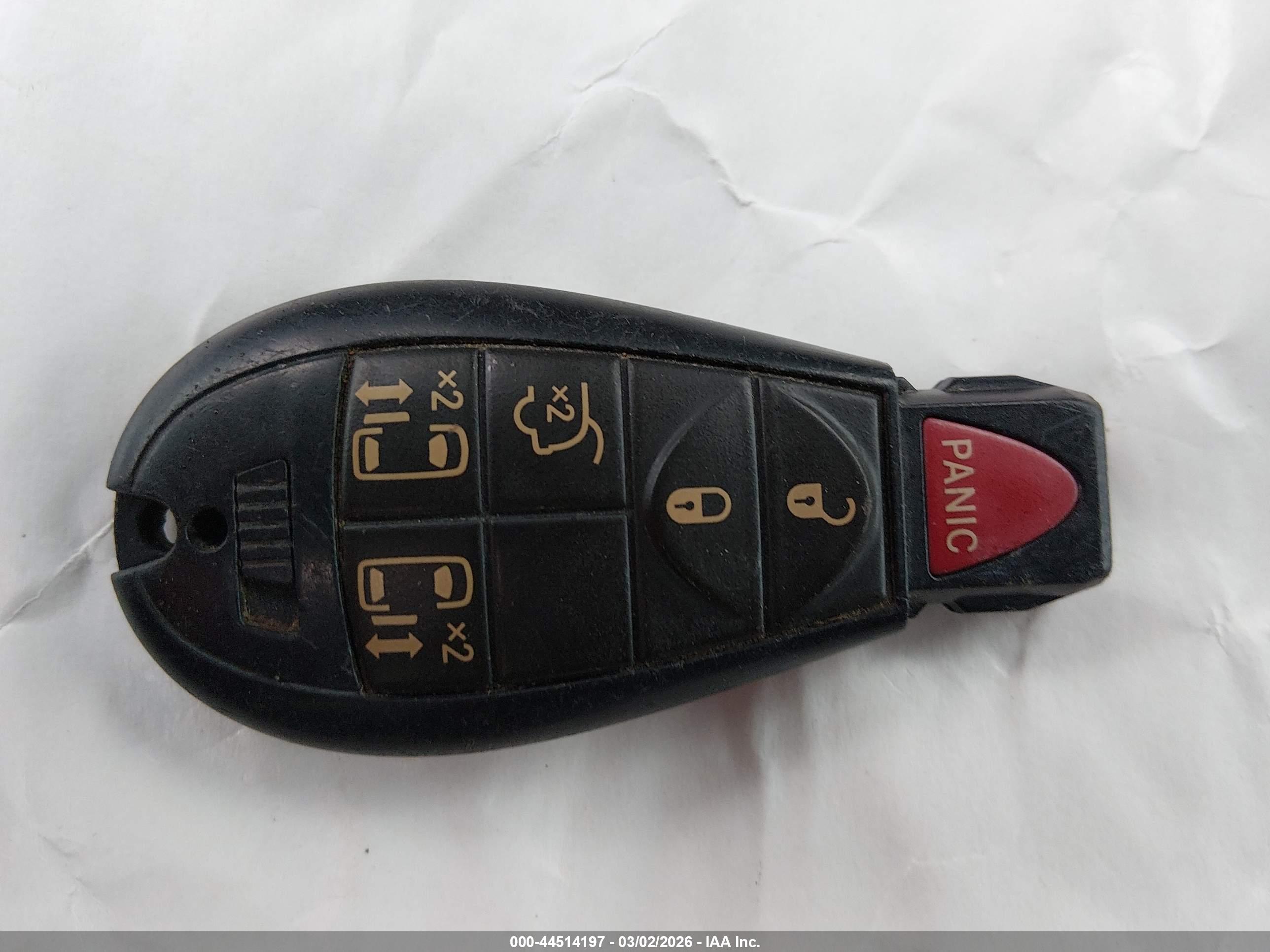CHRYSLER TOWN image 11