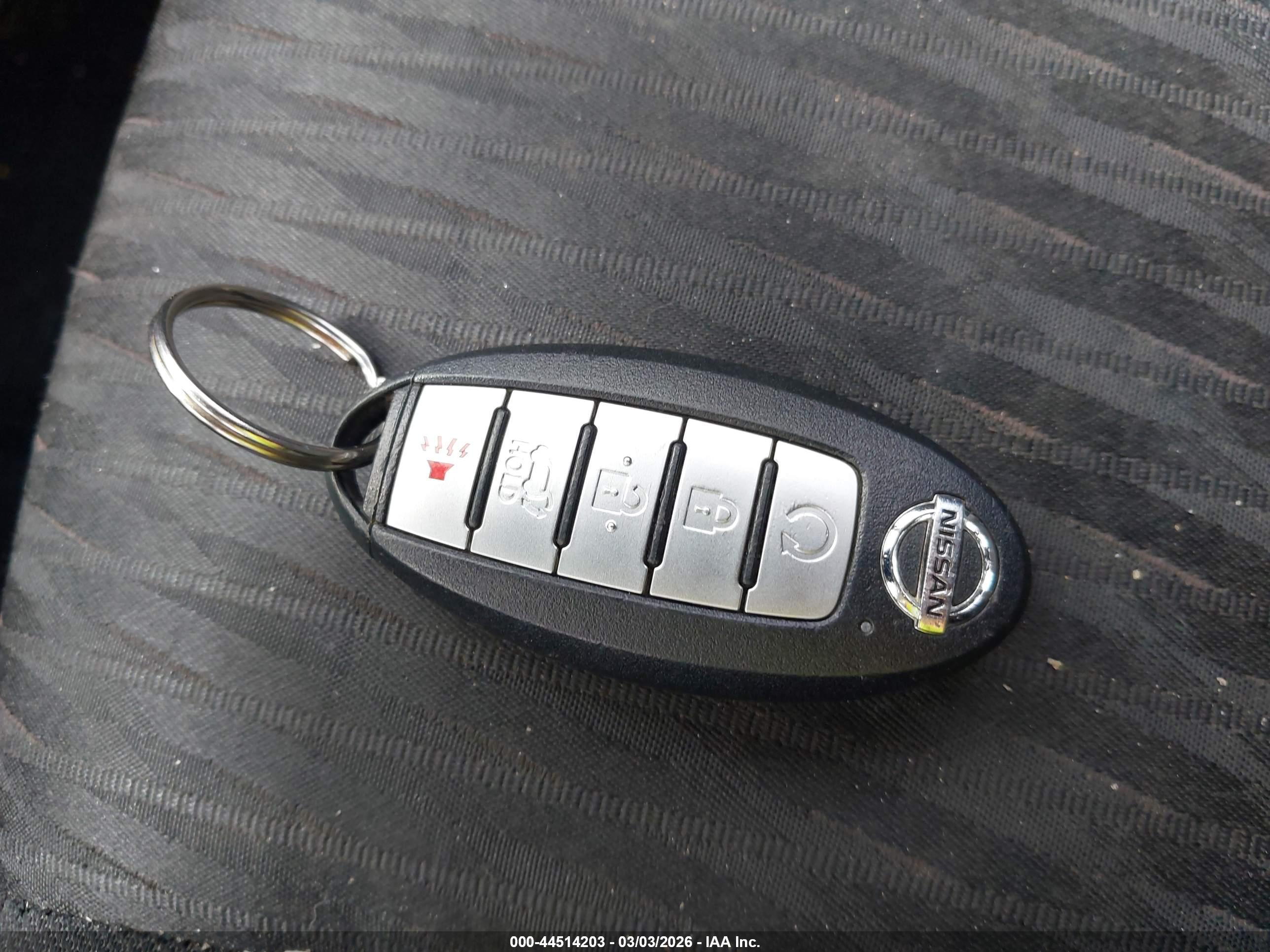 NISSAN ROGUE image 11