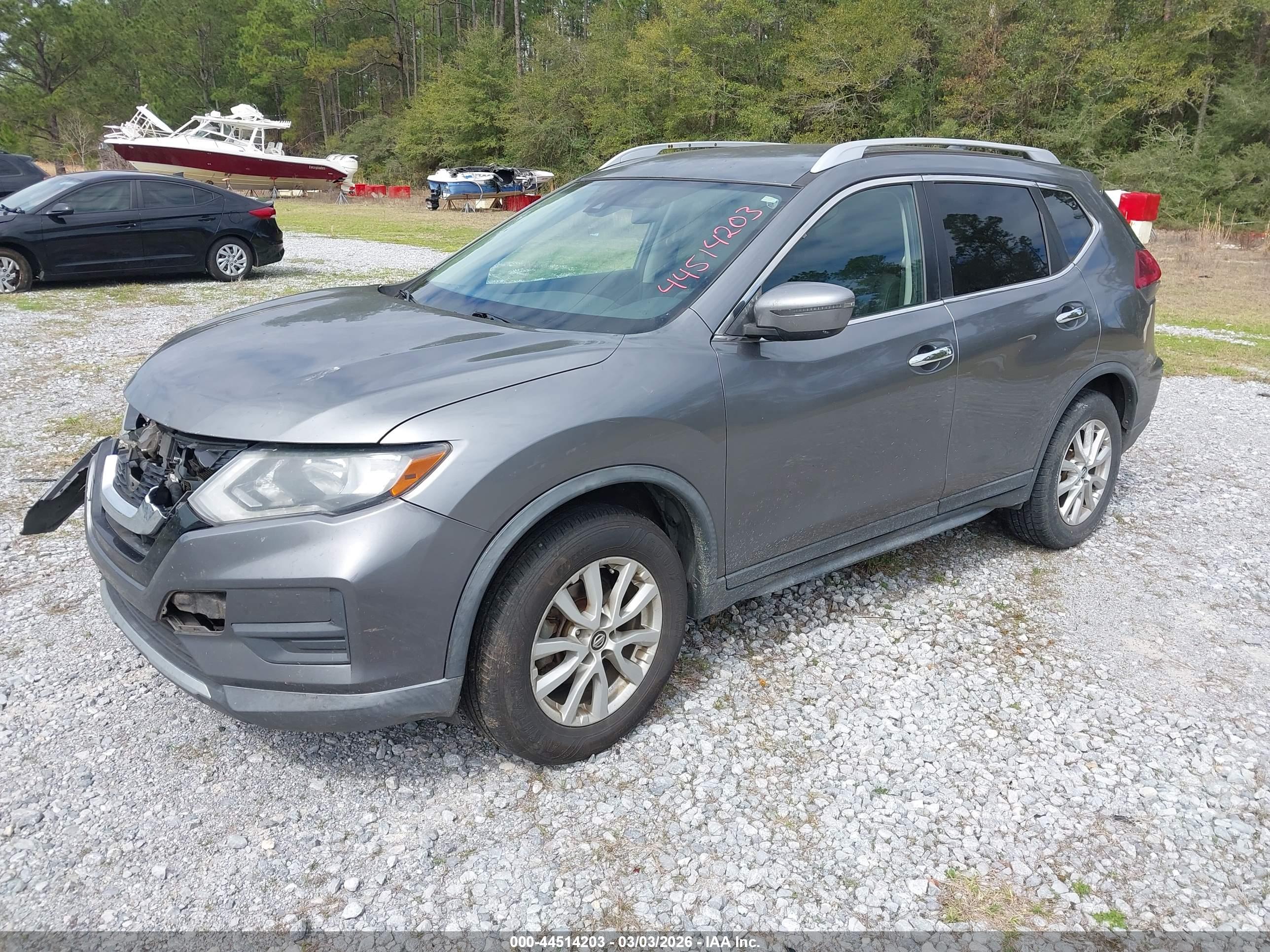 NISSAN ROGUE image 2