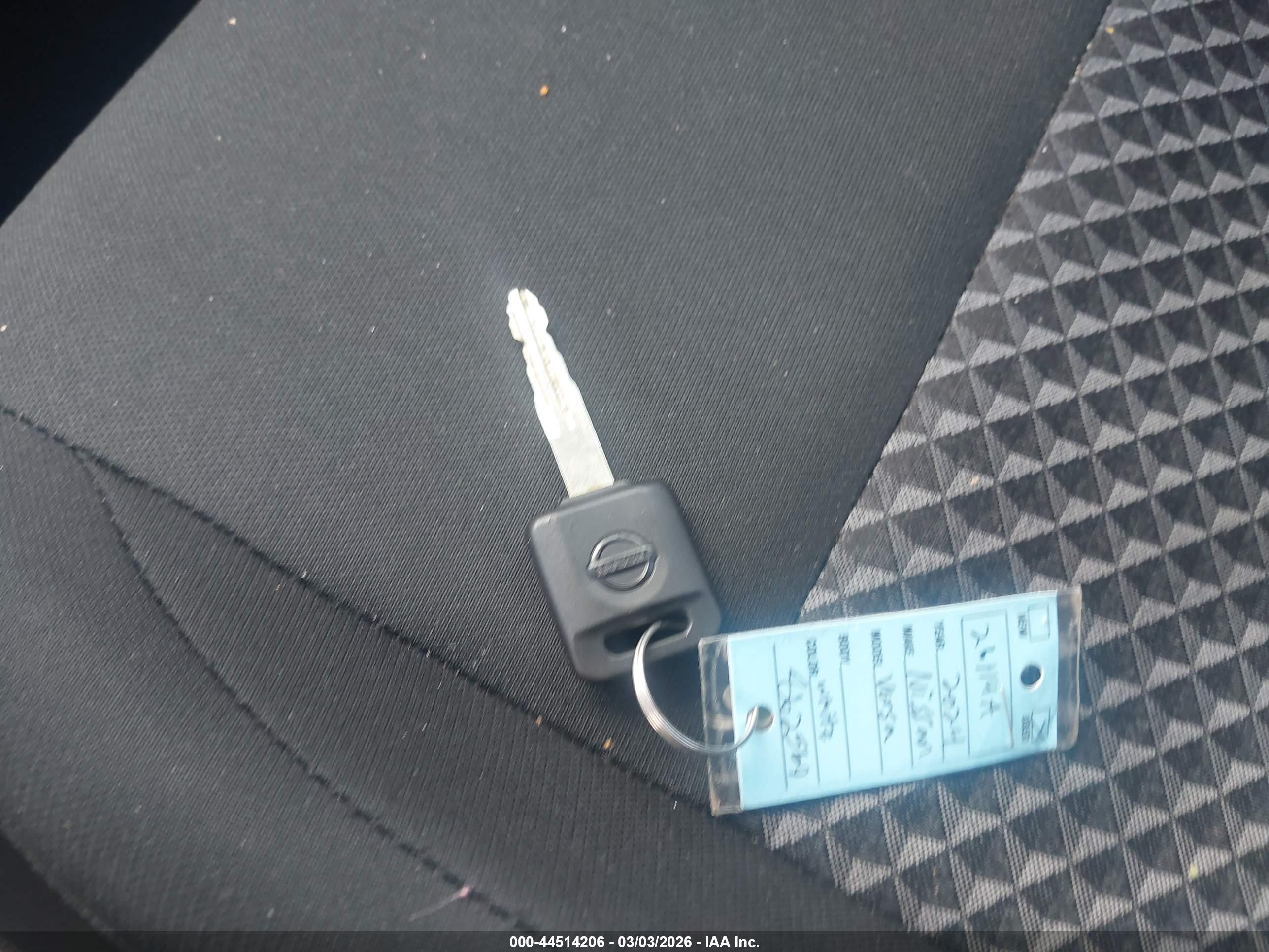 NISSAN VERSA image 11