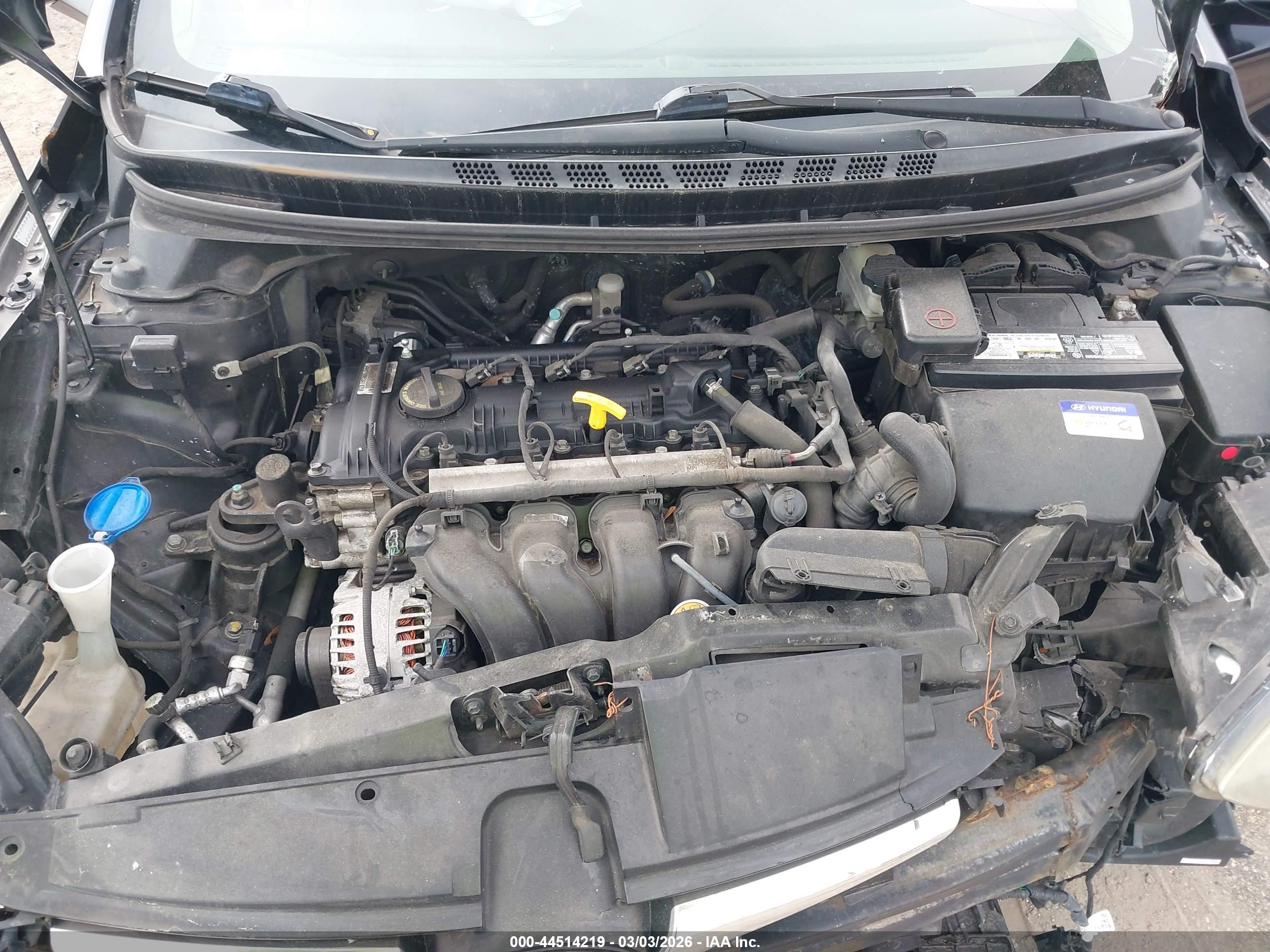 HYUNDAI ELANTRA image 10