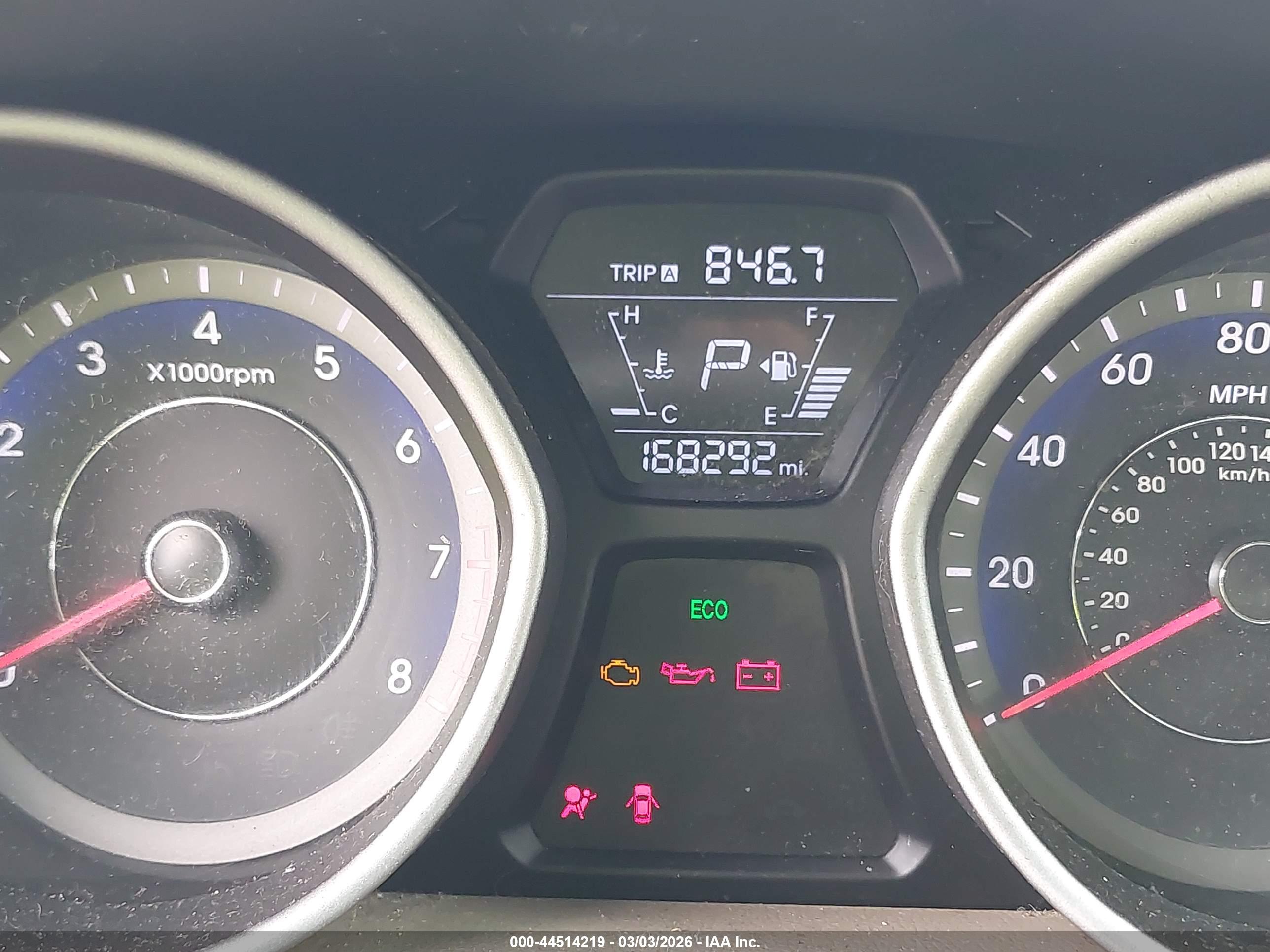 HYUNDAI ELANTRA image 7